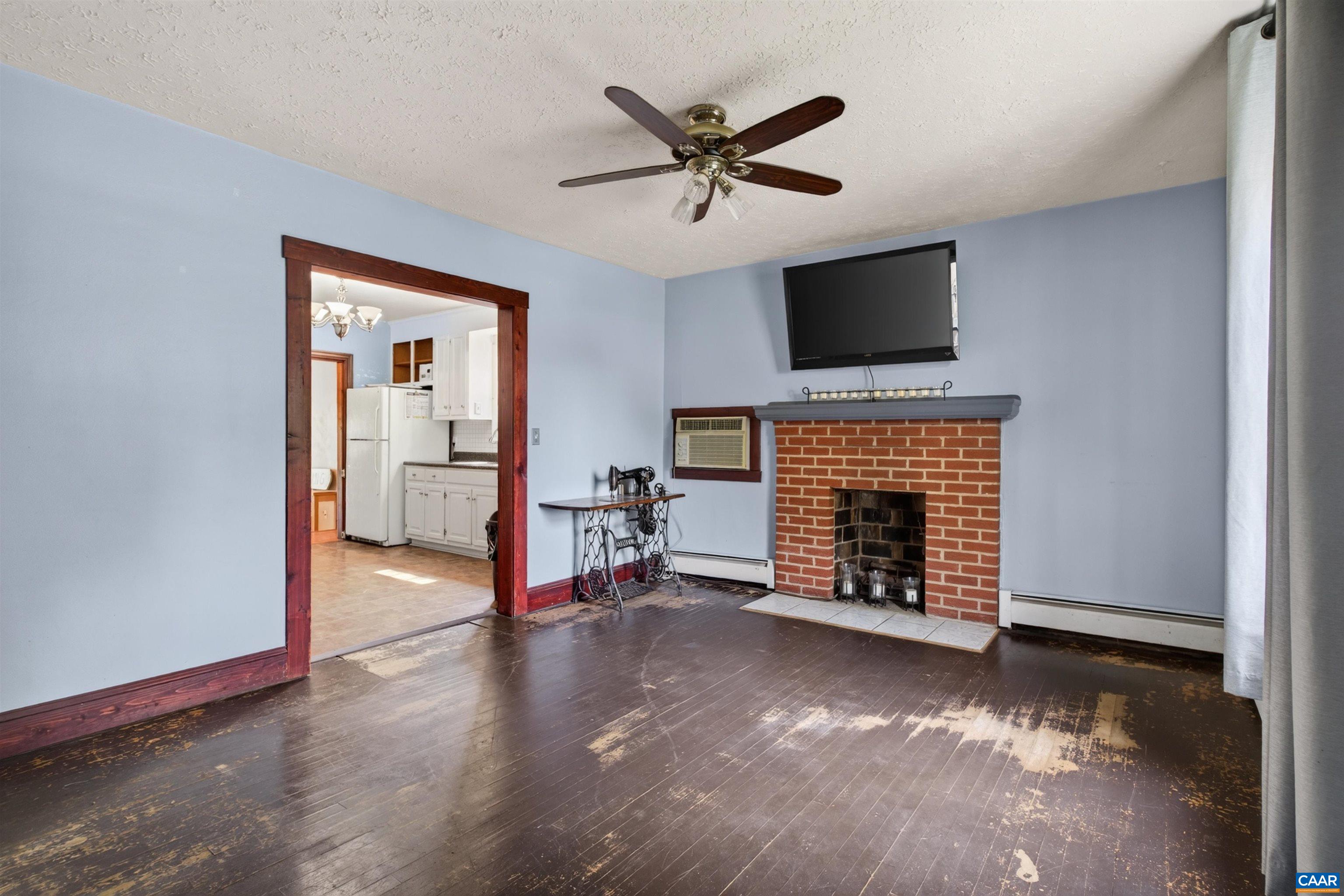 1515 MULBERRY ST, WAYNESBORO, Virginia 22980, 3 Bedrooms Bedrooms, ,2 BathroomsBathrooms,Residential,1515 MULBERRY ST,679784 MLS # 679784 1515 MULBERRY ST, WAYNESBORO, Virginia 22980, 3 Bedrooms Bedrooms, ,2 BathroomsBathrooms,Residential,1515 MULBERRY ST,679784 MLS # 679784