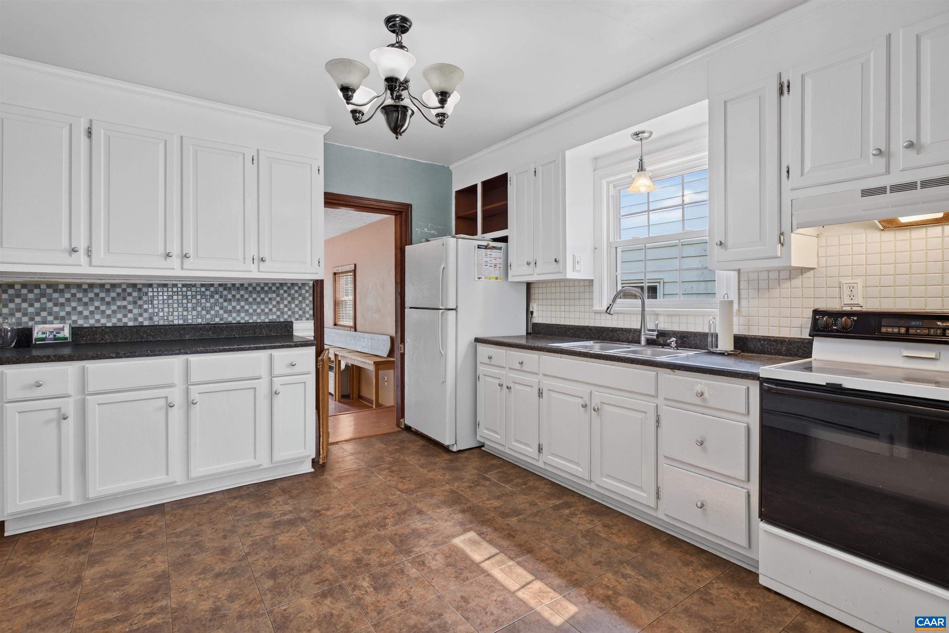 1515 MULBERRY ST, WAYNESBORO, Virginia 22980, 3 Bedrooms Bedrooms, ,2 BathroomsBathrooms,Residential,1515 MULBERRY ST,679784 MLS # 679784 1515 MULBERRY ST, WAYNESBORO, Virginia 22980, 3 Bedrooms Bedrooms, ,2 BathroomsBathrooms,Residential,1515 MULBERRY ST,679784 MLS # 679784