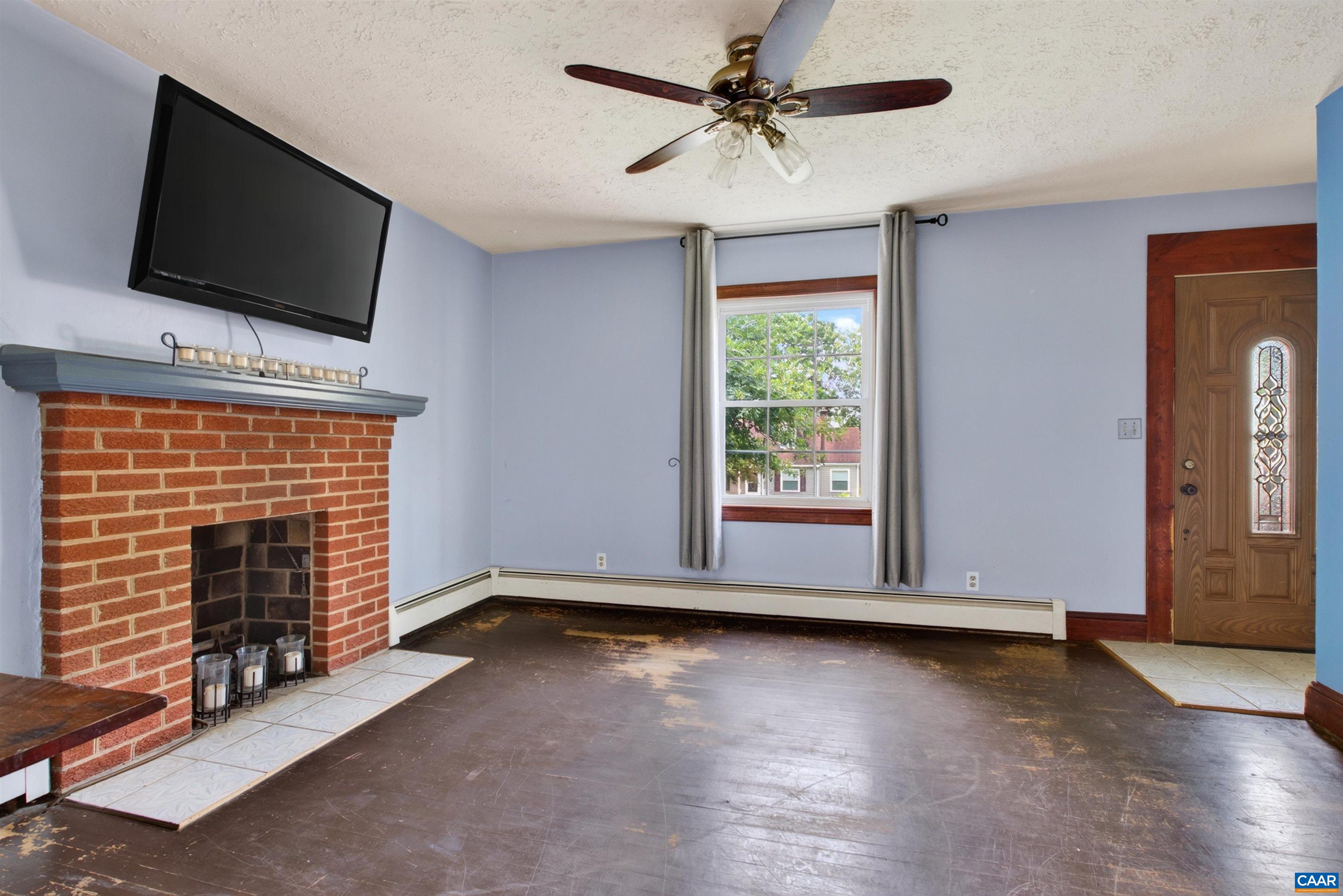 1515 MULBERRY ST, WAYNESBORO, Virginia 22980, 3 Bedrooms Bedrooms, ,2 BathroomsBathrooms,Residential,1515 MULBERRY ST,679784 MLS # 679784 1515 MULBERRY ST, WAYNESBORO, Virginia 22980, 3 Bedrooms Bedrooms, ,2 BathroomsBathrooms,Residential,1515 MULBERRY ST,679784 MLS # 679784