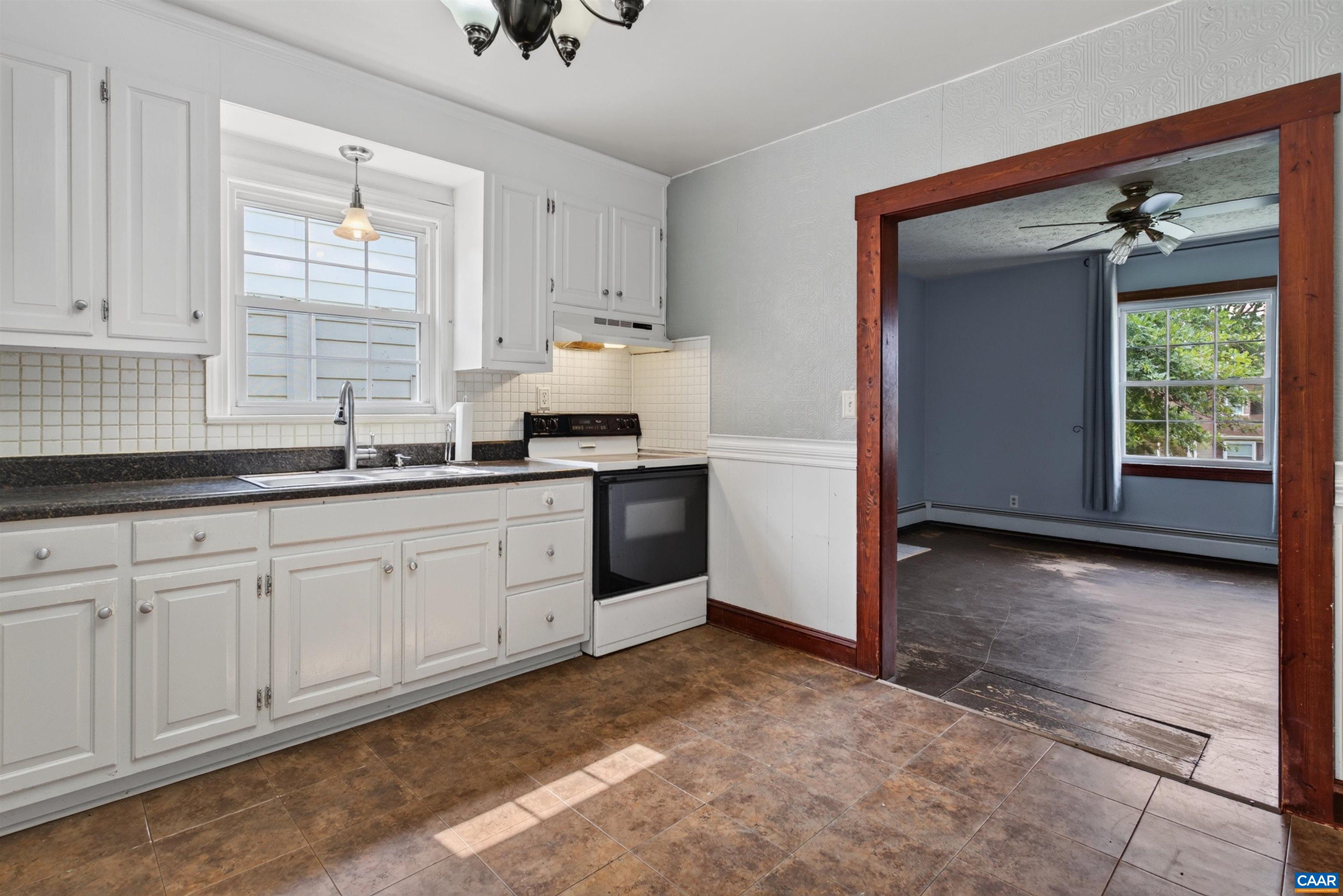 1515 MULBERRY ST, WAYNESBORO, Virginia 22980, 3 Bedrooms Bedrooms, ,2 BathroomsBathrooms,Residential,1515 MULBERRY ST,679784 MLS # 679784 1515 MULBERRY ST, WAYNESBORO, Virginia 22980, 3 Bedrooms Bedrooms, ,2 BathroomsBathrooms,Residential,1515 MULBERRY ST,679784 MLS # 679784