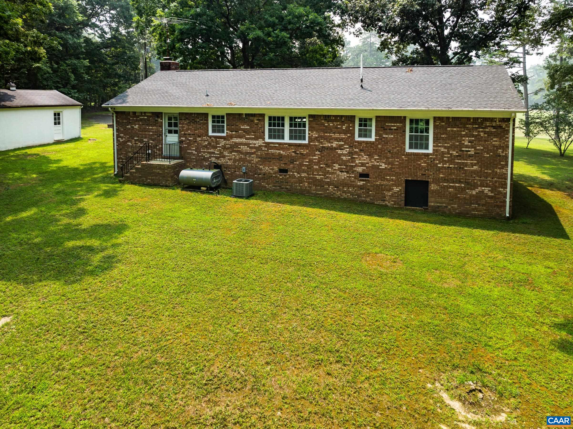 3165 VENABLE RD, KENTS STORE, Virginia 23084, 3 Bedrooms Bedrooms, ,2 BathroomsBathrooms,Residential,3165 VENABLE RD,679785 MLS # 679785 3165 VENABLE RD, KENTS STORE, Virginia 23084, 3 Bedrooms Bedrooms, ,2 BathroomsBathrooms,Residential,3165 VENABLE RD,679785 MLS # 679785