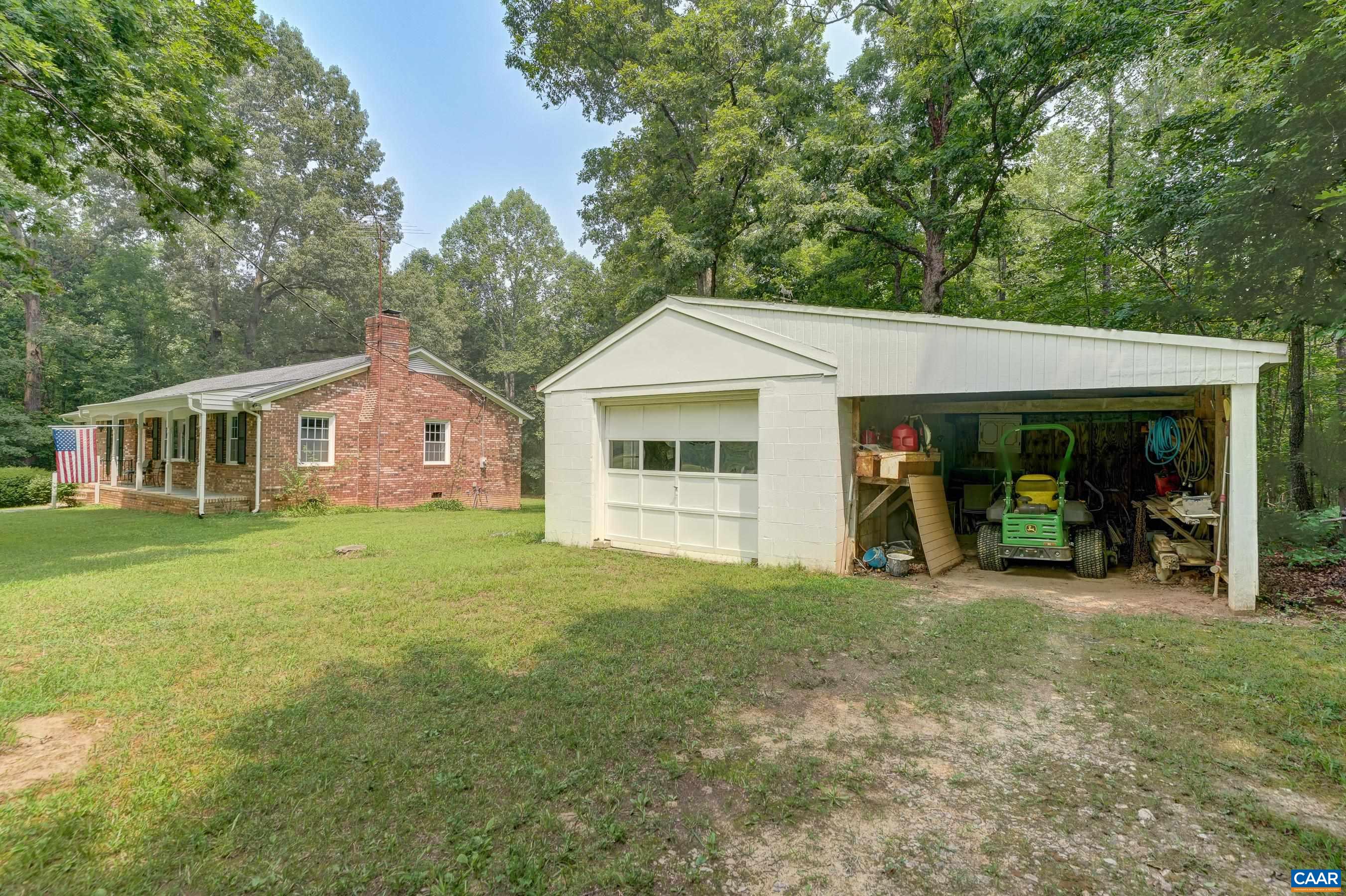 3165 VENABLE RD, KENTS STORE, Virginia 23084, 3 Bedrooms Bedrooms, ,2 BathroomsBathrooms,Residential,3165 VENABLE RD,679785 MLS # 679785 3165 VENABLE RD, KENTS STORE, Virginia 23084, 3 Bedrooms Bedrooms, ,2 BathroomsBathrooms,Residential,3165 VENABLE RD,679785 MLS # 679785