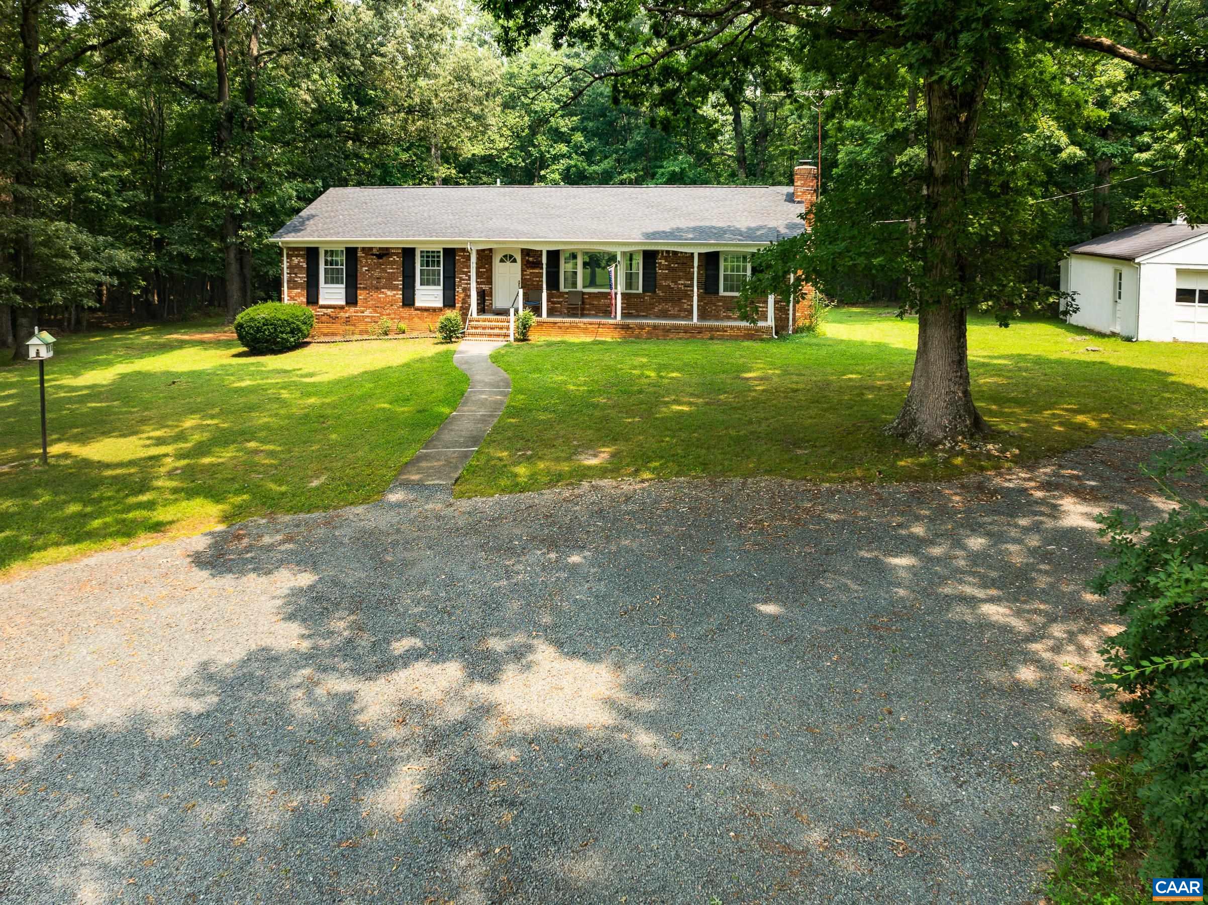 3165 VENABLE RD, KENTS STORE, Virginia 23084, 3 Bedrooms Bedrooms, ,2 BathroomsBathrooms,Residential,3165 VENABLE RD,679785 MLS # 679785 3165 VENABLE RD, KENTS STORE, Virginia 23084, 3 Bedrooms Bedrooms, ,2 BathroomsBathrooms,Residential,3165 VENABLE RD,679785 MLS # 679785