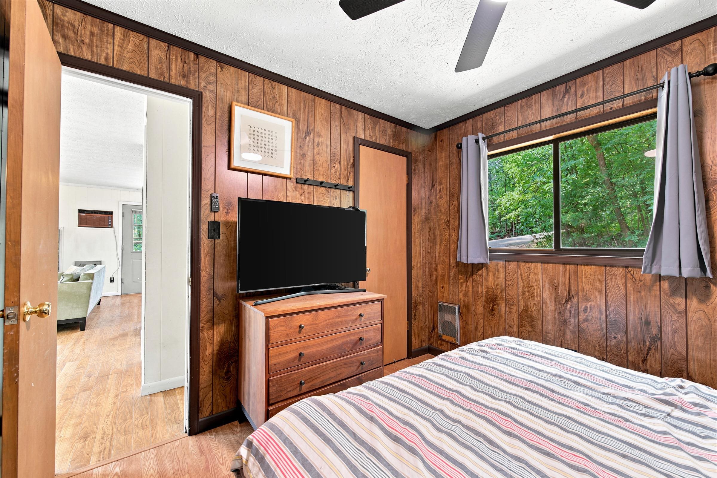 460 HILLTOP LN, MOUNT JACKSON, Virginia 22842, 2 Bedrooms Bedrooms, ,1 BathroomBathrooms,Residential,460 HILLTOP LN,679594 MLS # 679594 460 HILLTOP LN, MOUNT JACKSON, Virginia 22842, 2 Bedrooms Bedrooms, ,1 BathroomBathrooms,Residential,460 HILLTOP LN,679594 MLS # 679594