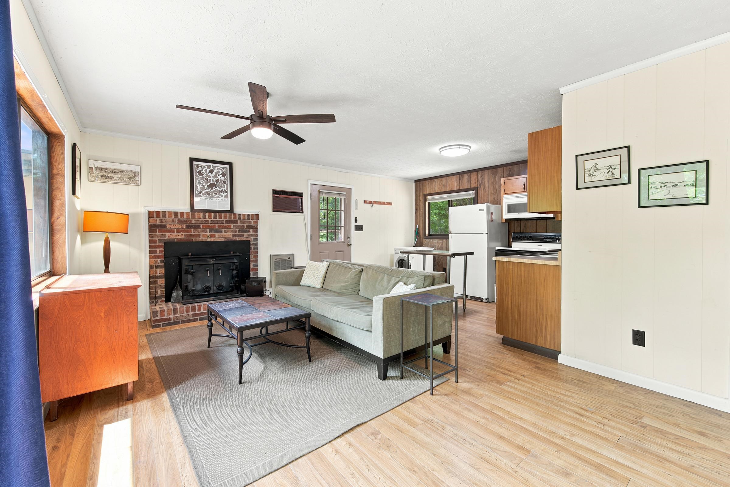 460 HILLTOP LN, MOUNT JACKSON, Virginia 22842, 2 Bedrooms Bedrooms, ,1 BathroomBathrooms,Residential,460 HILLTOP LN,679594 MLS # 679594 460 HILLTOP LN, MOUNT JACKSON, Virginia 22842, 2 Bedrooms Bedrooms, ,1 BathroomBathrooms,Residential,460 HILLTOP LN,679594 MLS # 679594