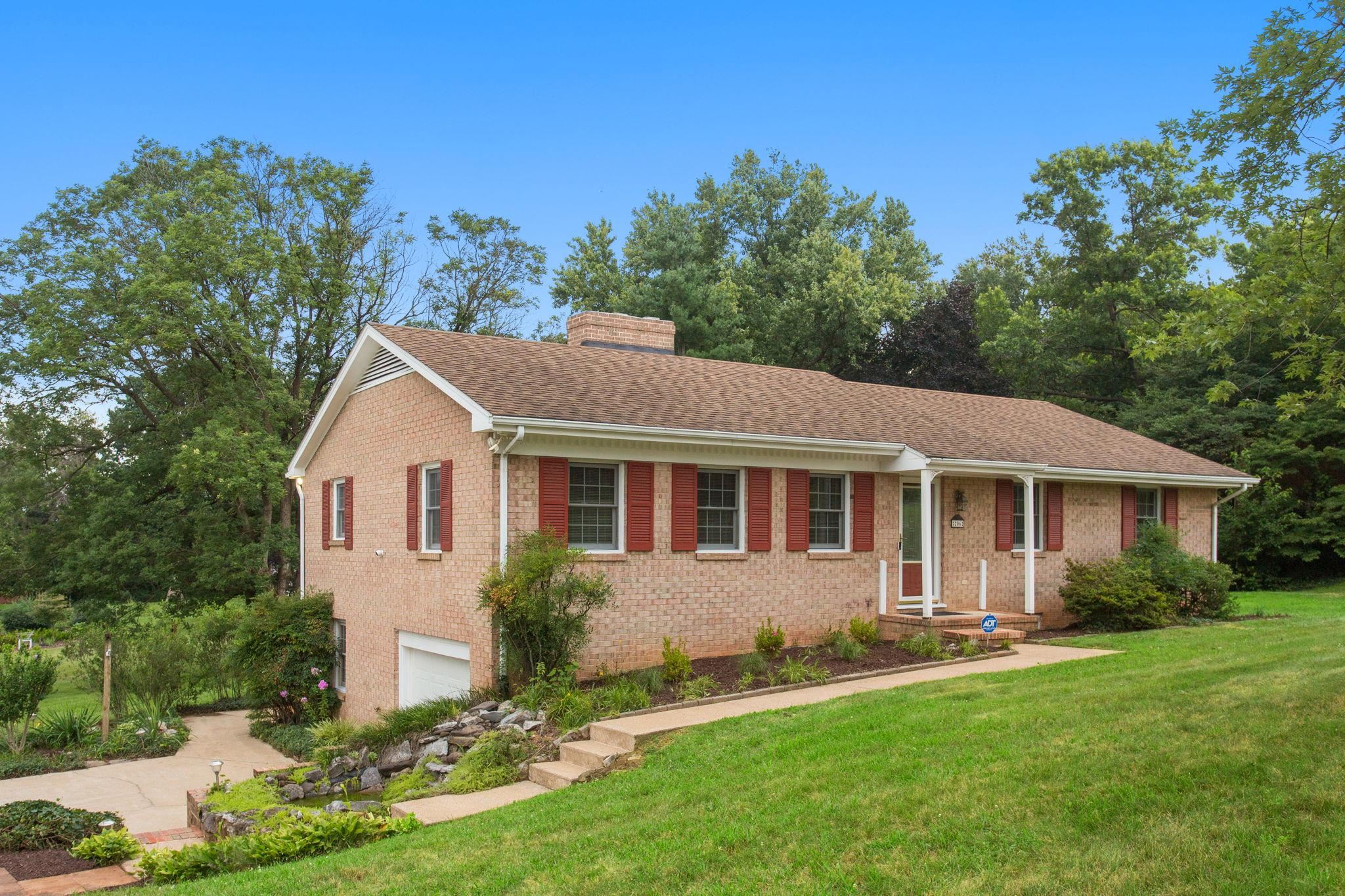 206 BELMONT DR, ROCKINGHAM, Virginia 22801, 3 Bedrooms Bedrooms, ,2 BathroomsBathrooms,Residential,206 BELMONT DR,679799 MLS # 679799