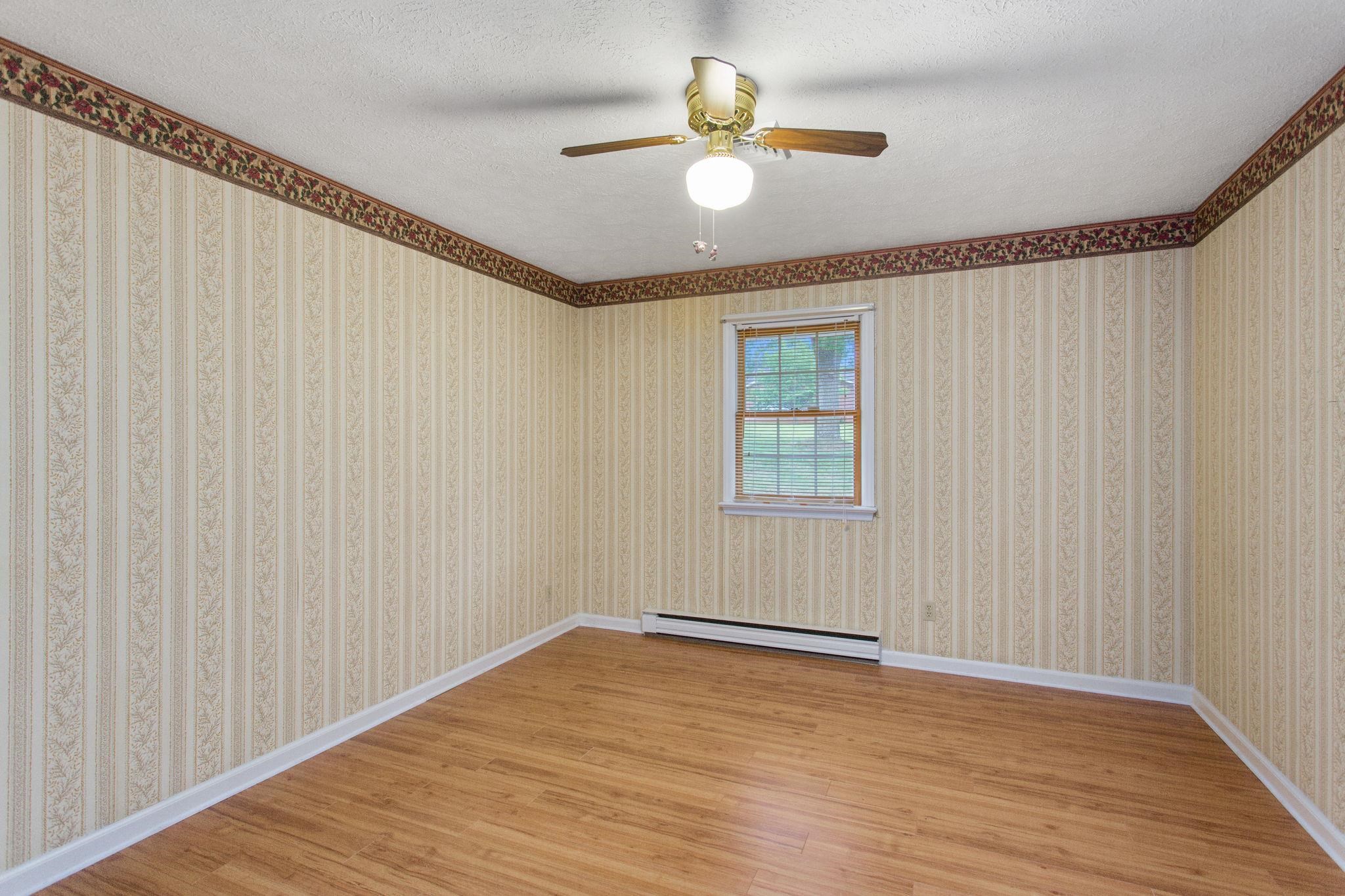 206 BELMONT DR, ROCKINGHAM, Virginia 22801, 3 Bedrooms Bedrooms, ,2 BathroomsBathrooms,Residential,206 BELMONT DR,679799 MLS # 679799
