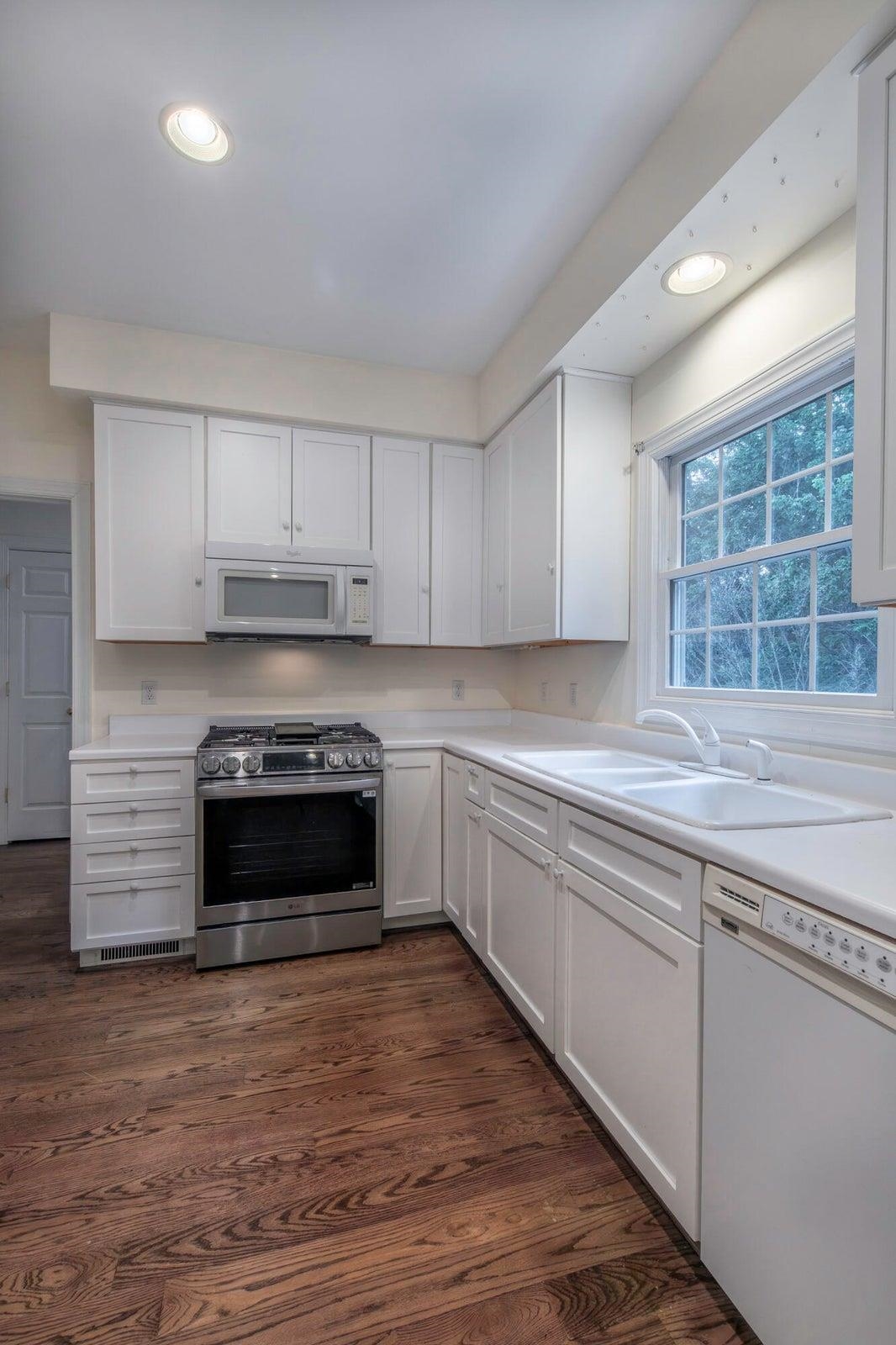 190 HENRY HILL DR, FAIRFIELD, Virginia 24435, 4 Bedrooms Bedrooms, ,4 BathroomsBathrooms,Residential,190 Henry Hill Dr Fairfield, VA 24435,190 HENRY HILL DR,679801 MLS # 679801 190 HENRY HILL DR, FAIRFIELD, Virginia 24435, 4 Bedrooms Bedrooms, ,4 BathroomsBathrooms,Residential,190 Henry Hill Dr Fairfield, VA 24435,190 HENRY HILL DR,679801 MLS # 679801