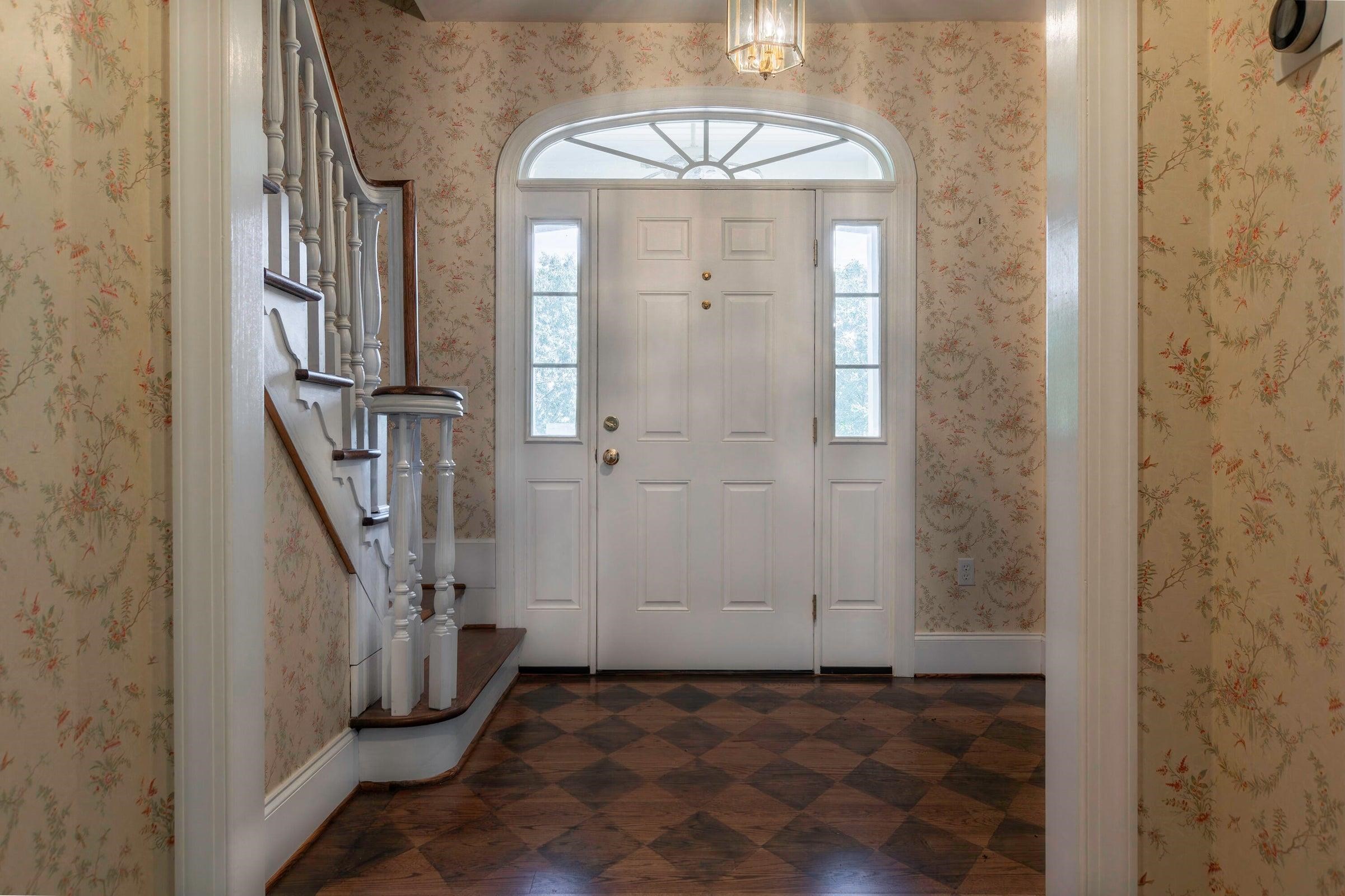 Elegant and thoughtfully designed. Elegant and thoughtfully designed.