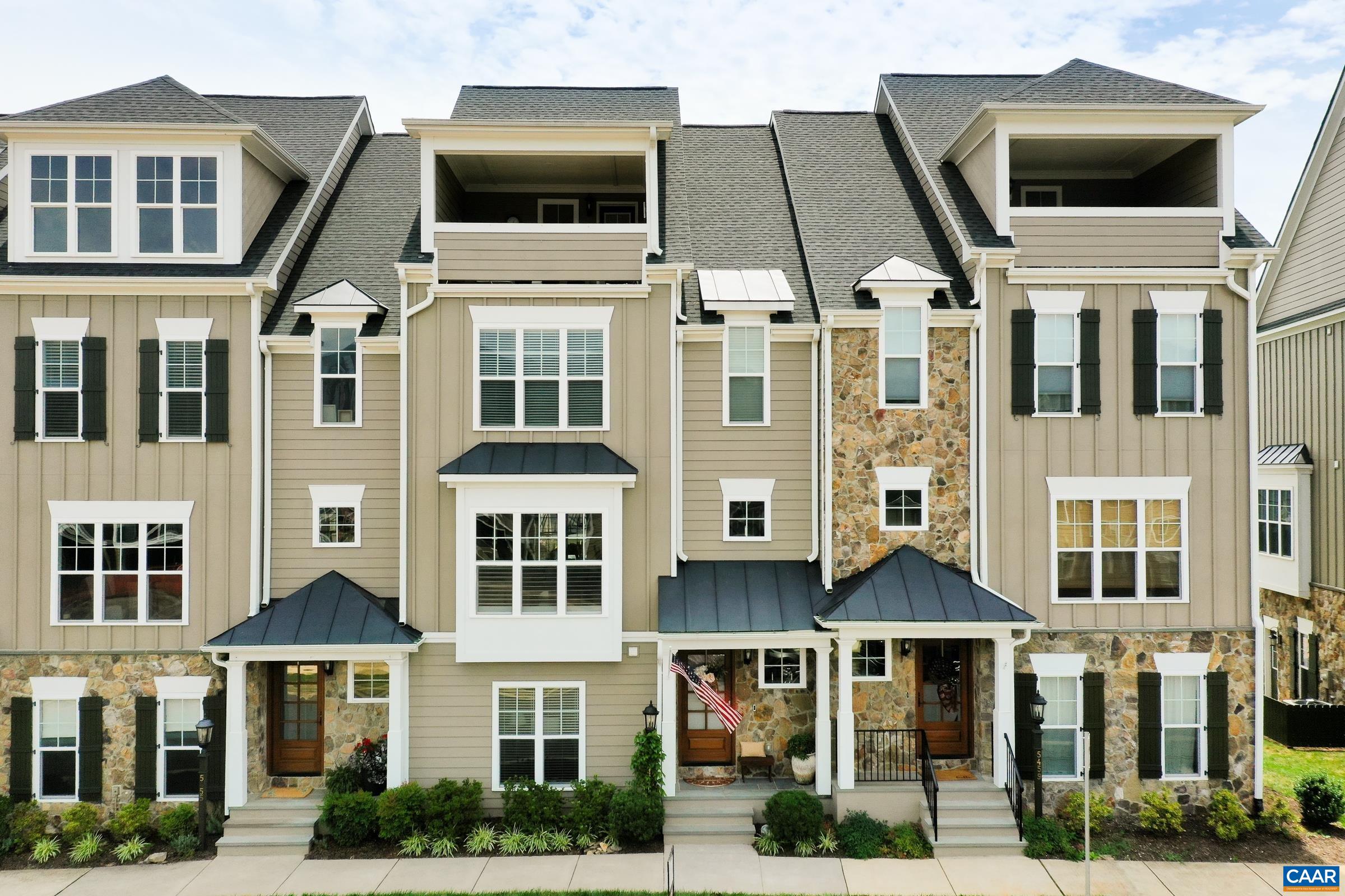 Beautiful Craig townhome with unencumbered mountain views!