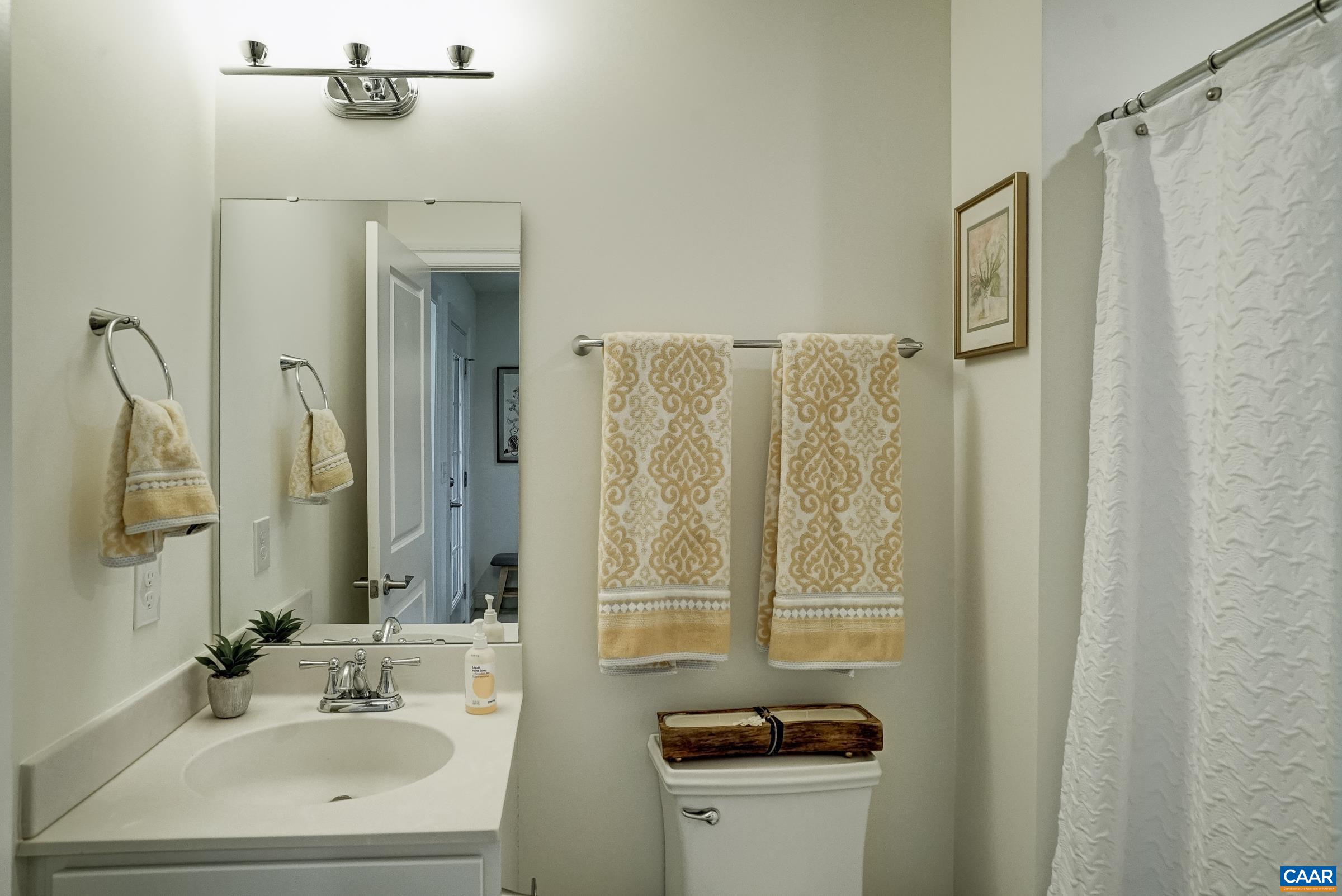 Full bathroom