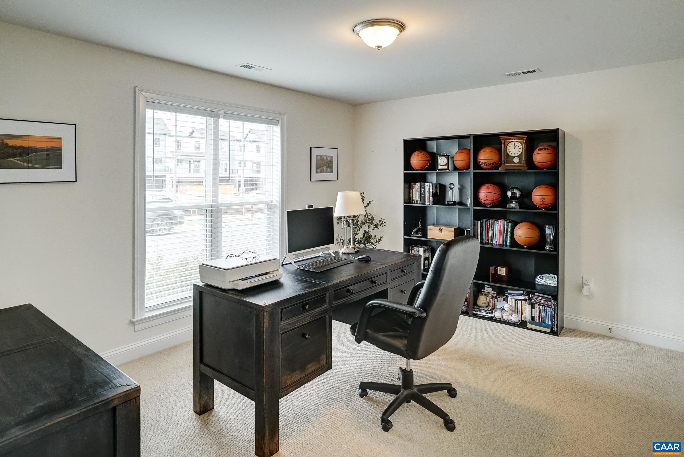 Bedroom 4/Home Office