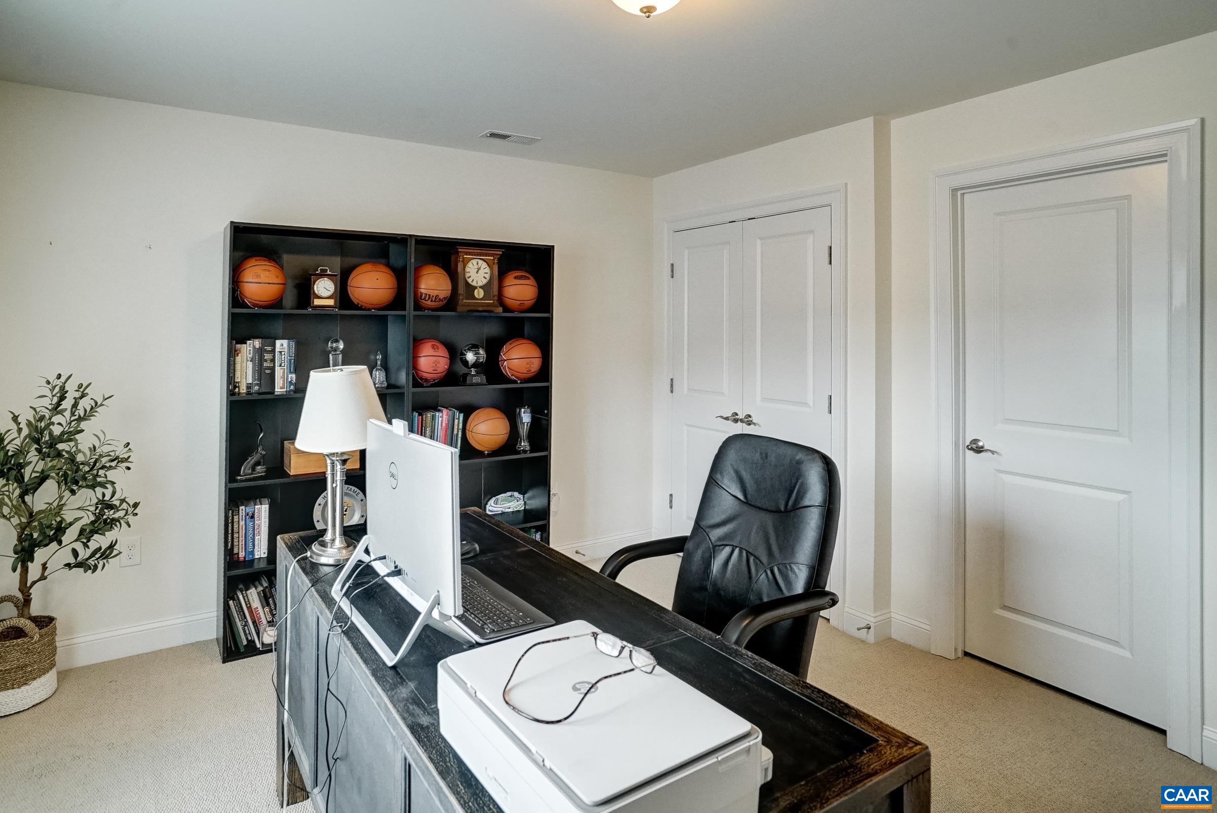 Bedroom 4/Home Office