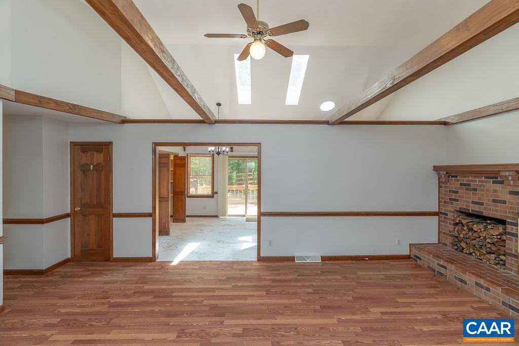 9 CHIPPEWA LN, PALMYRA, Virginia 22963, 3 Bedrooms Bedrooms, ,2 BathroomsBathrooms,Residential,9 CHIPPEWA LN,679805 MLS # 679805 9 CHIPPEWA LN, PALMYRA, Virginia 22963, 3 Bedrooms Bedrooms, ,2 BathroomsBathrooms,Residential,9 CHIPPEWA LN,679805 MLS # 679805