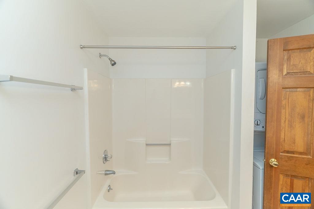 9 CHIPPEWA LN, PALMYRA, Virginia 22963, 3 Bedrooms Bedrooms, ,2 BathroomsBathrooms,Residential,9 CHIPPEWA LN,679805 MLS # 679805 9 CHIPPEWA LN, PALMYRA, Virginia 22963, 3 Bedrooms Bedrooms, ,2 BathroomsBathrooms,Residential,9 CHIPPEWA LN,679805 MLS # 679805