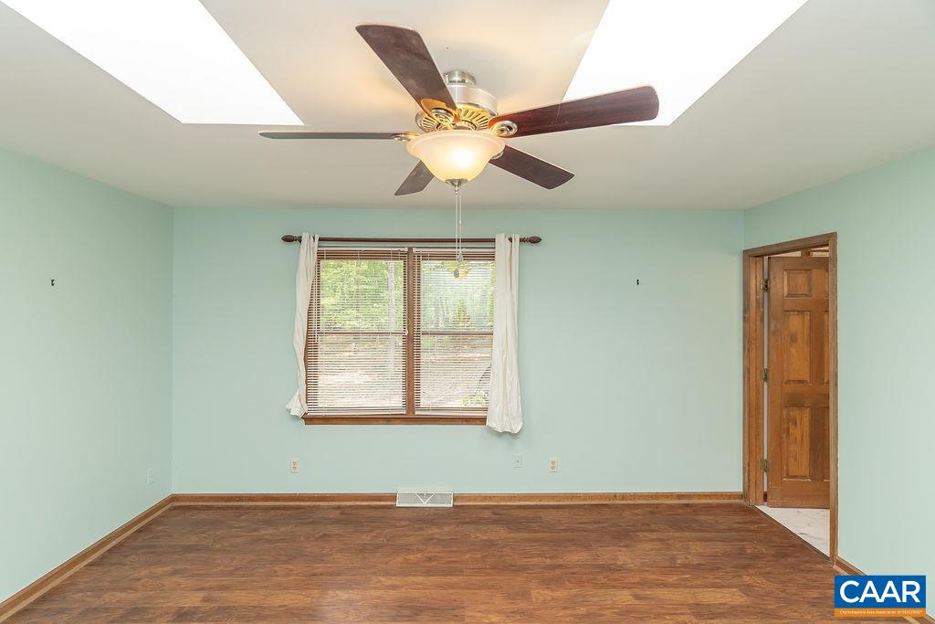 9 CHIPPEWA LN, PALMYRA, Virginia 22963, 3 Bedrooms Bedrooms, ,2 BathroomsBathrooms,Residential,9 CHIPPEWA LN,679805 MLS # 679805 9 CHIPPEWA LN, PALMYRA, Virginia 22963, 3 Bedrooms Bedrooms, ,2 BathroomsBathrooms,Residential,9 CHIPPEWA LN,679805 MLS # 679805