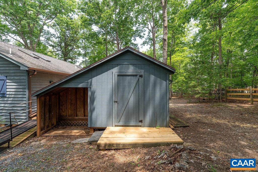 9 CHIPPEWA LN, PALMYRA, Virginia 22963, 3 Bedrooms Bedrooms, ,2 BathroomsBathrooms,Residential,9 CHIPPEWA LN,679805 MLS # 679805 9 CHIPPEWA LN, PALMYRA, Virginia 22963, 3 Bedrooms Bedrooms, ,2 BathroomsBathrooms,Residential,9 CHIPPEWA LN,679805 MLS # 679805