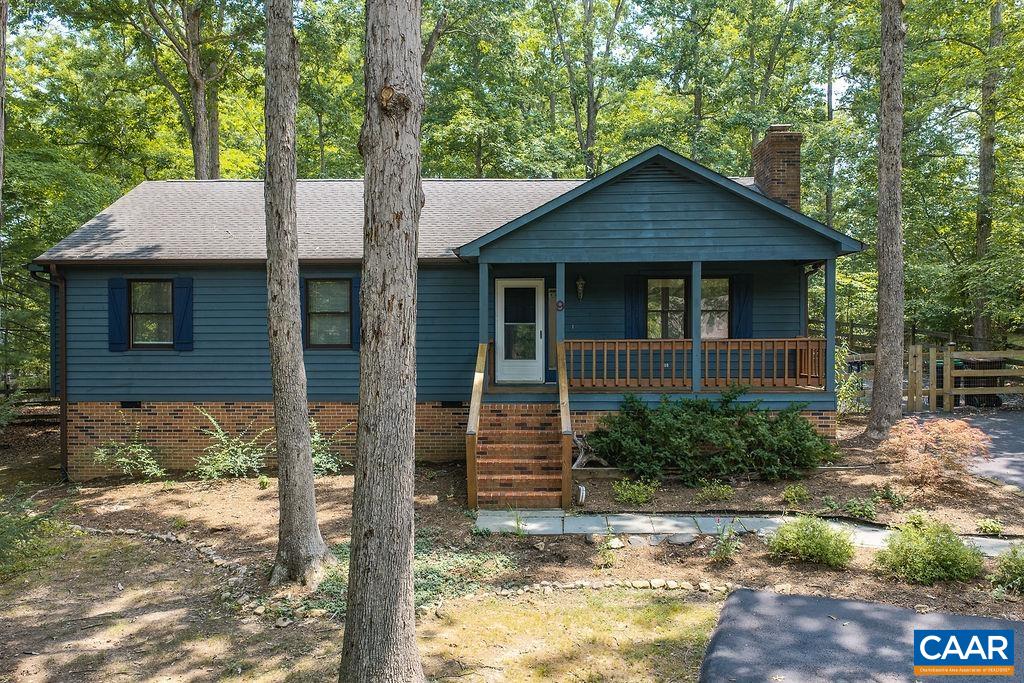 9 CHIPPEWA LN, PALMYRA, Virginia 22963, 3 Bedrooms Bedrooms, ,2 BathroomsBathrooms,Residential,9 CHIPPEWA LN,679805 MLS # 679805 9 CHIPPEWA LN, PALMYRA, Virginia 22963, 3 Bedrooms Bedrooms, ,2 BathroomsBathrooms,Residential,9 CHIPPEWA LN,679805 MLS # 679805