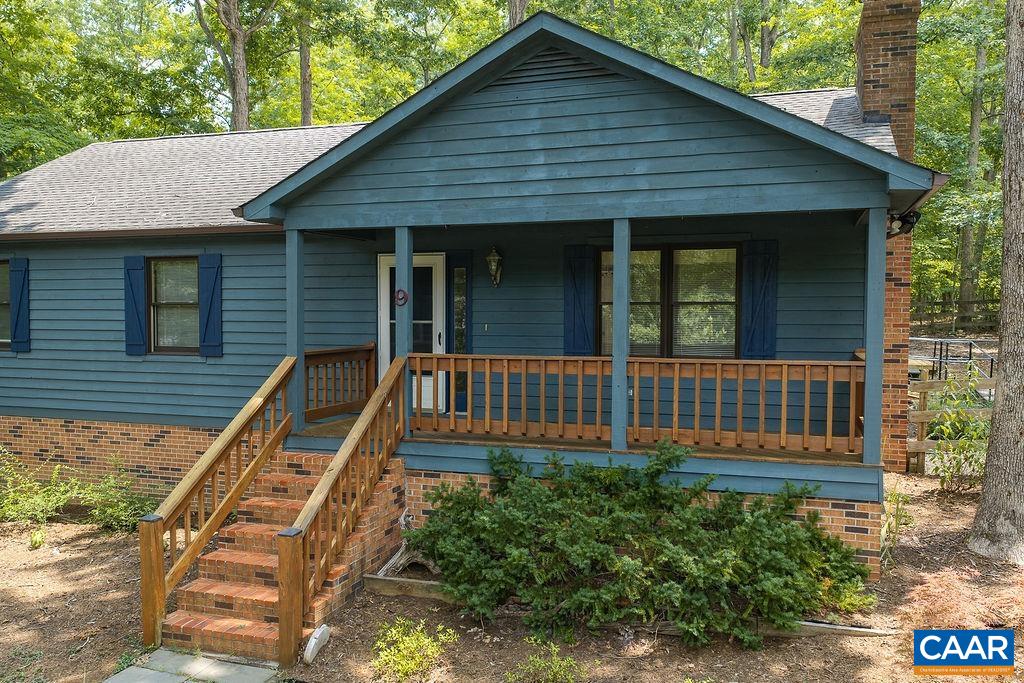 9 CHIPPEWA LN, PALMYRA, Virginia 22963, 3 Bedrooms Bedrooms, ,2 BathroomsBathrooms,Residential,9 CHIPPEWA LN,679805 MLS # 679805 9 CHIPPEWA LN, PALMYRA, Virginia 22963, 3 Bedrooms Bedrooms, ,2 BathroomsBathrooms,Residential,9 CHIPPEWA LN,679805 MLS # 679805