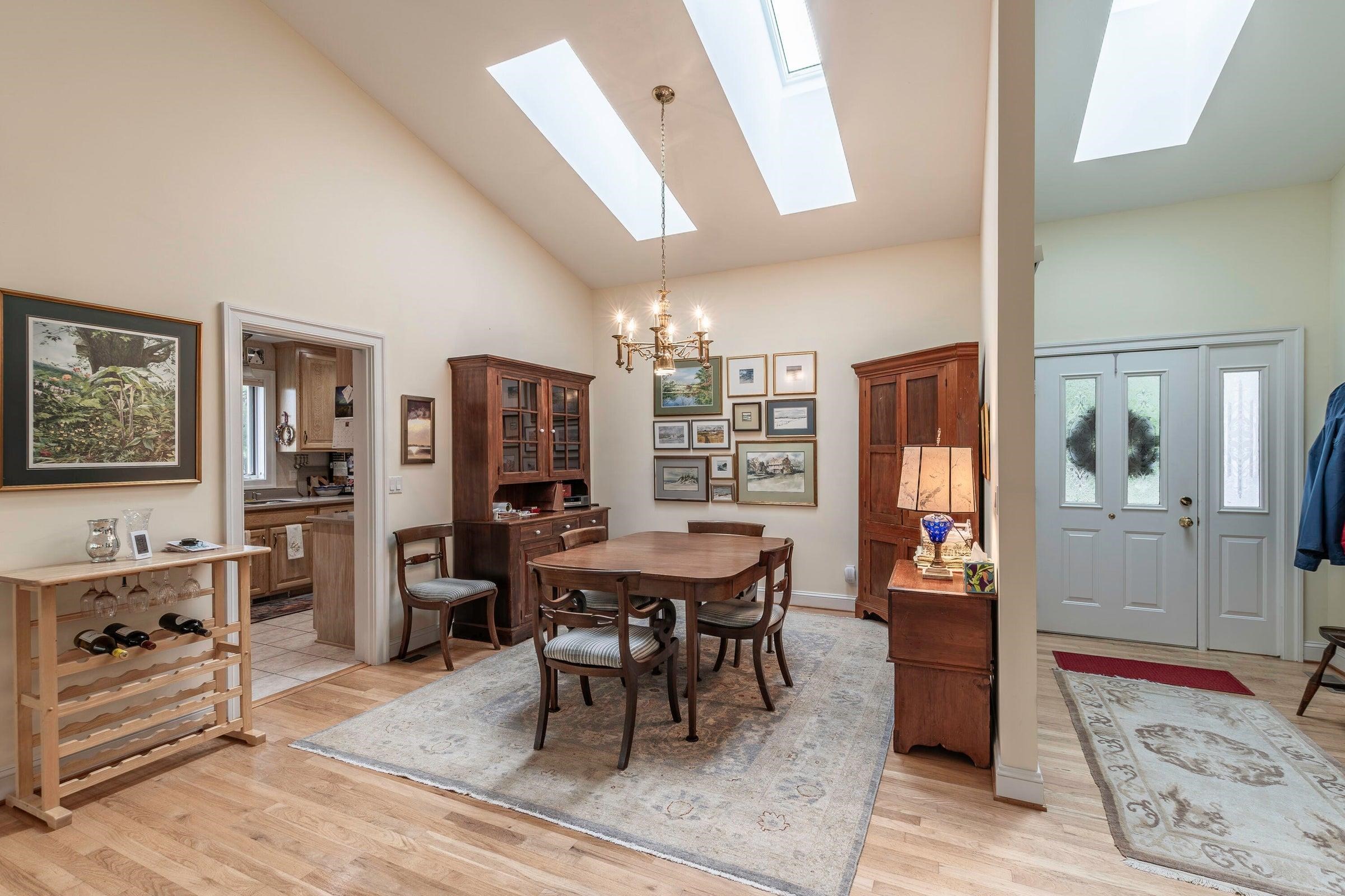 Dining room located off the kitchen, opens to the living room. Dining room located off the kitchen, opens to the living room.