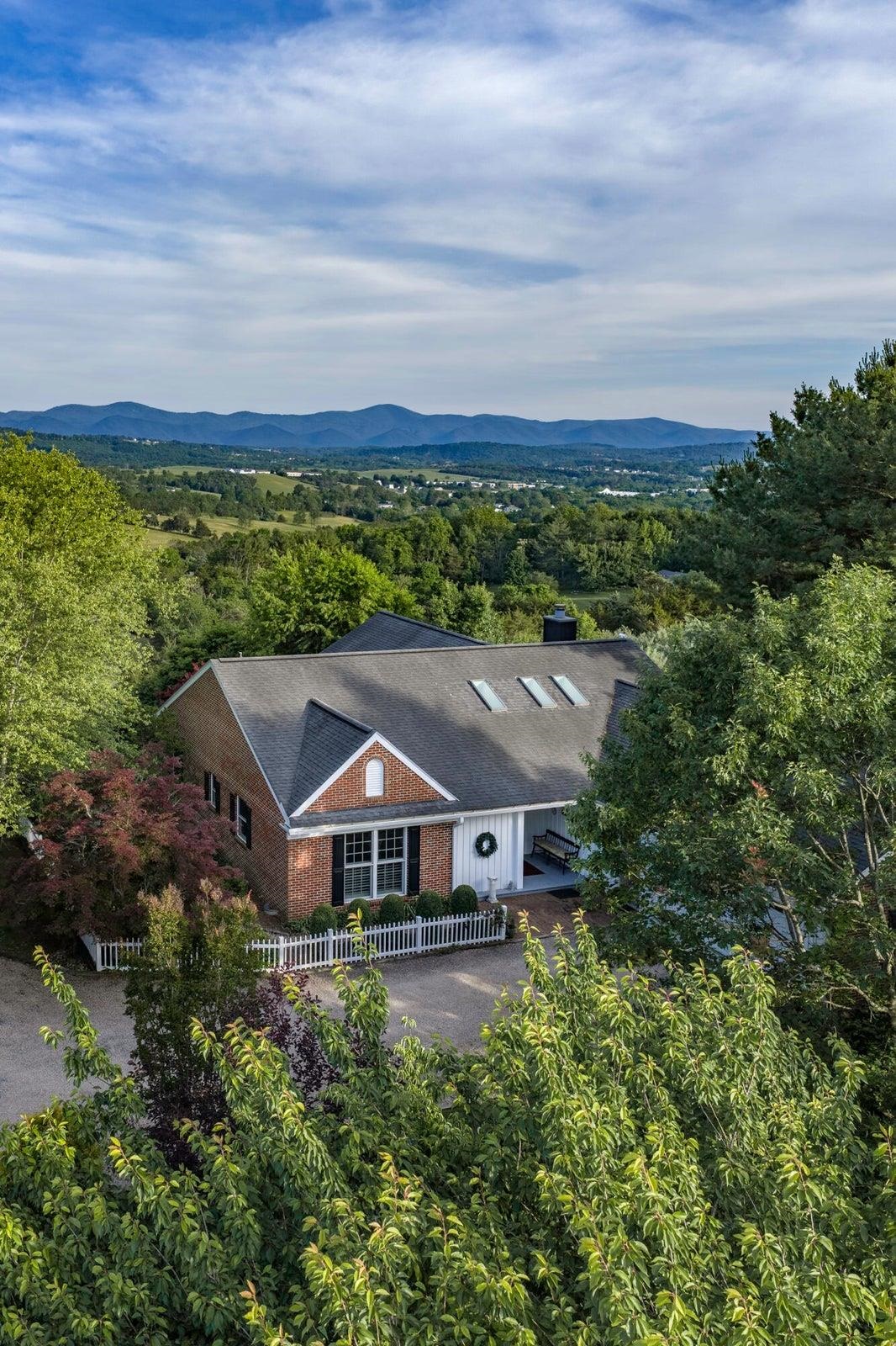 1274 MAURY RIVER RD, LEXINGTON, Virginia 24450, 3 Bedrooms Bedrooms, ,2 BathroomsBathrooms,Residential,1274 Maury River Rd Lexington, VA 24450,1274 MAURY RIVER RD,679812 MLS # 679812 1274 MAURY RIVER RD, LEXINGTON, Virginia 24450, 3 Bedrooms Bedrooms, ,2 BathroomsBathrooms,Residential,1274 Maury River Rd Lexington, VA 24450,1274 MAURY RIVER RD,679812 MLS # 679812