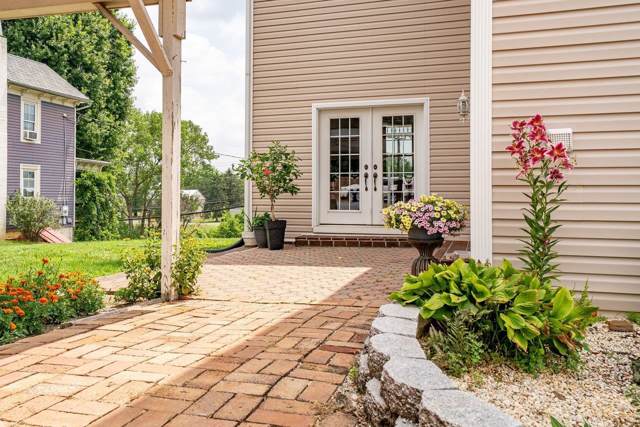 102 HOUFF RD, WEYERS CAVE, Virginia 24486, 4 Bedrooms Bedrooms, ,2 BathroomsBathrooms,Residential,Timeless Victorian with Lovely Courtyard,102 HOUFF RD,679822 MLS # 679822 102 HOUFF RD, WEYERS CAVE, Virginia 24486, 4 Bedrooms Bedrooms, ,2 BathroomsBathrooms,Residential,Timeless Victorian with Lovely Courtyard,102 HOUFF RD,679822 MLS # 679822
