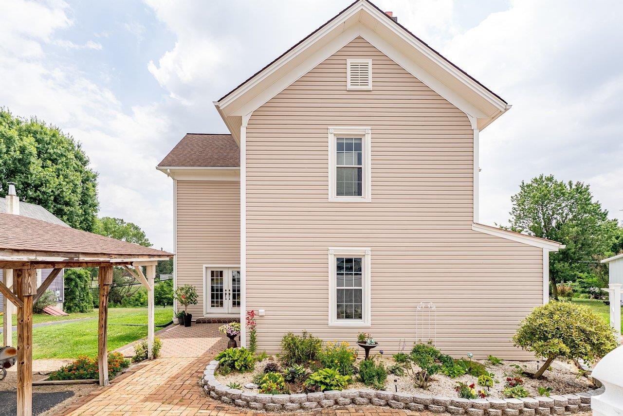 102 HOUFF RD, WEYERS CAVE, Virginia 24486, 4 Bedrooms Bedrooms, ,2 BathroomsBathrooms,Residential,Timeless Victorian with Lovely Courtyard,102 HOUFF RD,679822 MLS # 679822 102 HOUFF RD, WEYERS CAVE, Virginia 24486, 4 Bedrooms Bedrooms, ,2 BathroomsBathrooms,Residential,Timeless Victorian with Lovely Courtyard,102 HOUFF RD,679822 MLS # 679822