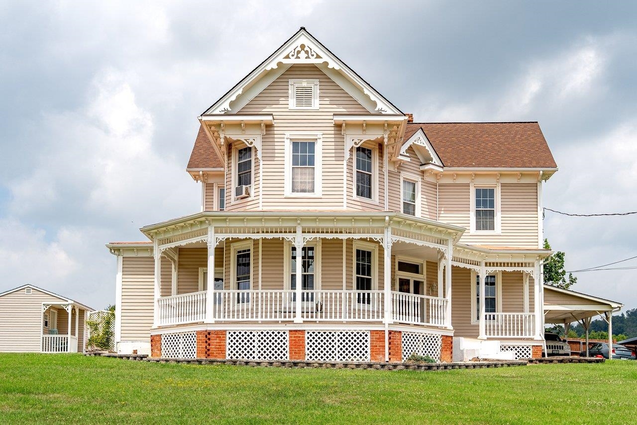 102 HOUFF RD, WEYERS CAVE, Virginia 24486, 4 Bedrooms Bedrooms, ,2 BathroomsBathrooms,Residential,Timeless Victorian with Lovely Courtyard,102 HOUFF RD,679822 MLS # 679822 102 HOUFF RD, WEYERS CAVE, Virginia 24486, 4 Bedrooms Bedrooms, ,2 BathroomsBathrooms,Residential,Timeless Victorian with Lovely Courtyard,102 HOUFF RD,679822 MLS # 679822