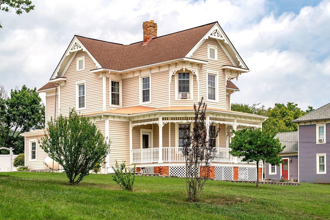 102 HOUFF RD, WEYERS CAVE, Virginia 24486, 4 Bedrooms Bedrooms, ,2 BathroomsBathrooms,Residential,Timeless Victorian with Lovely Courtyard,102 HOUFF RD,679822 MLS # 679822 102 HOUFF RD, WEYERS CAVE, Virginia 24486, 4 Bedrooms Bedrooms, ,2 BathroomsBathrooms,Residential,Timeless Victorian with Lovely Courtyard,102 HOUFF RD,679822 MLS # 679822