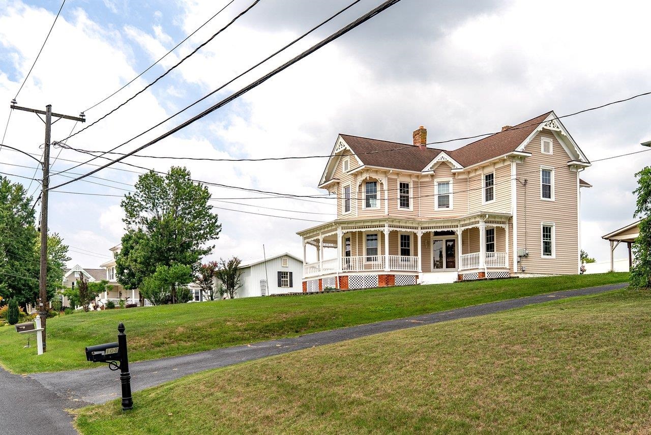 102 HOUFF RD, WEYERS CAVE, Virginia 24486, 4 Bedrooms Bedrooms, ,2 BathroomsBathrooms,Residential,Timeless Victorian with Lovely Courtyard,102 HOUFF RD,679822 MLS # 679822 102 HOUFF RD, WEYERS CAVE, Virginia 24486, 4 Bedrooms Bedrooms, ,2 BathroomsBathrooms,Residential,Timeless Victorian with Lovely Courtyard,102 HOUFF RD,679822 MLS # 679822