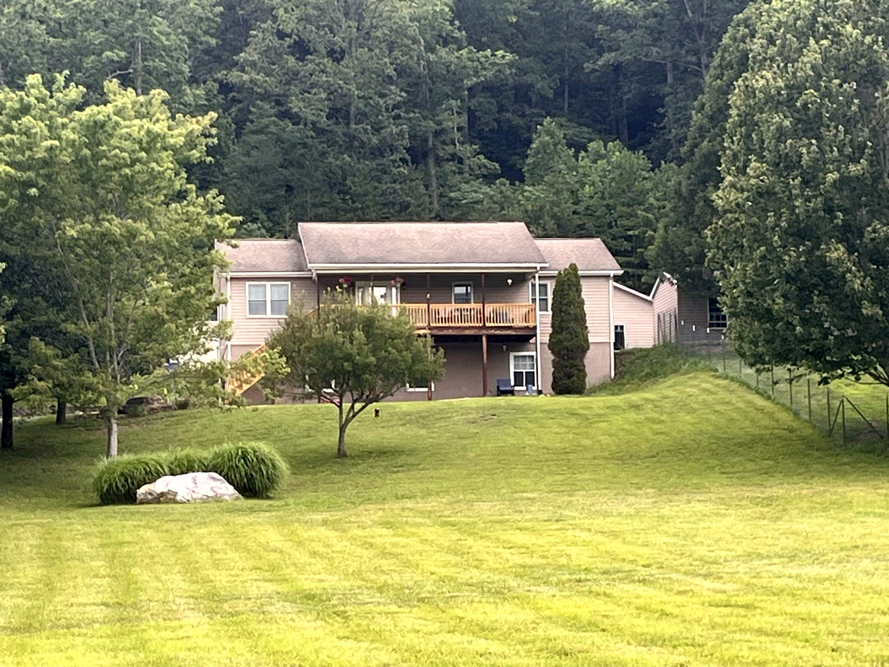93 POPLAR RIDGE LN, CRAIGSVILLE, Virginia 24430, 4 Bedrooms Bedrooms, ,3 BathroomsBathrooms,Residential,93 POPLAR RIDGE LN,679824 MLS # 679824