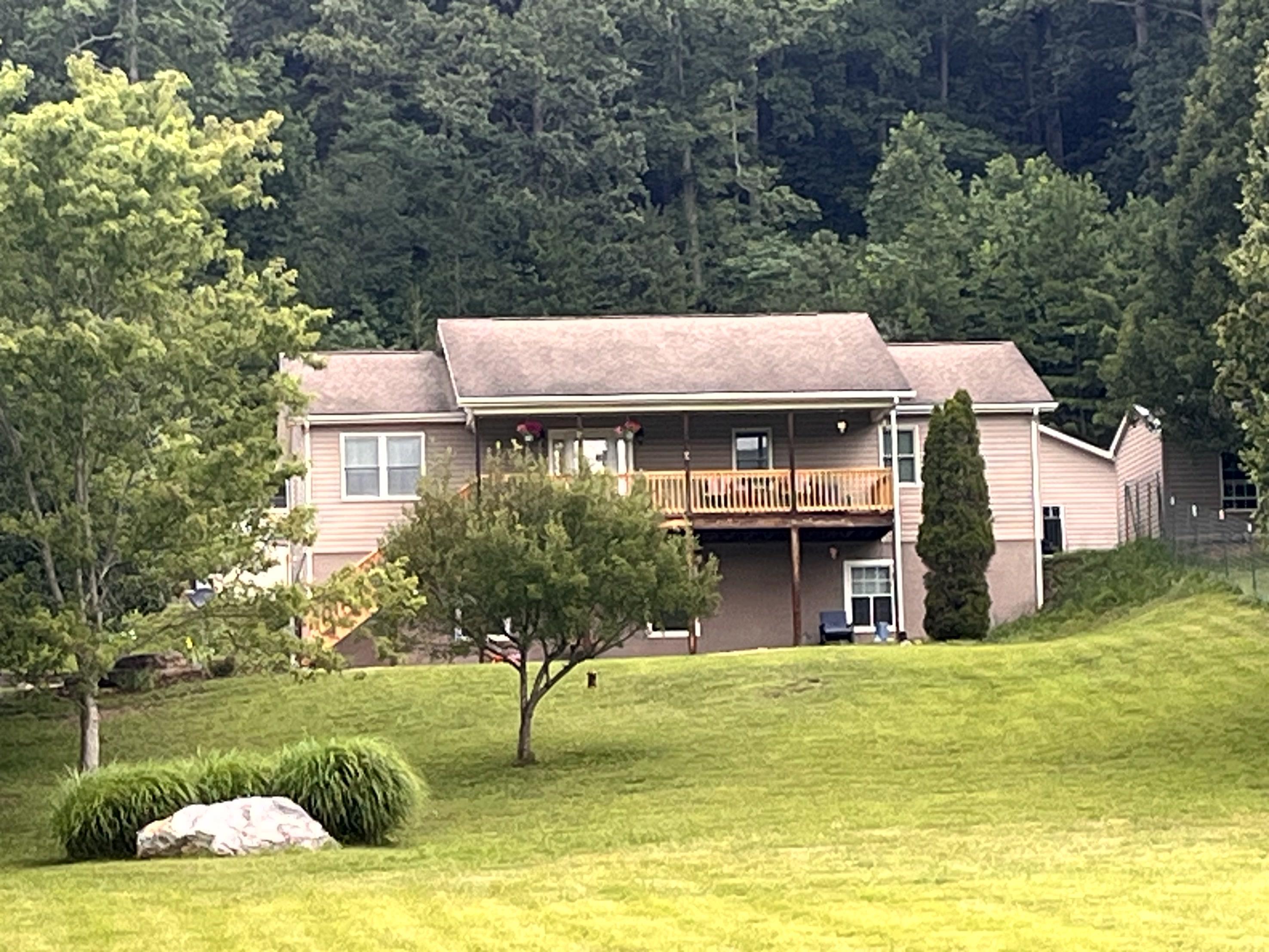 93 POPLAR RIDGE LN, CRAIGSVILLE, Virginia 24430, 4 Bedrooms Bedrooms, ,3 BathroomsBathrooms,Residential,93 POPLAR RIDGE LN,679824 MLS # 679824