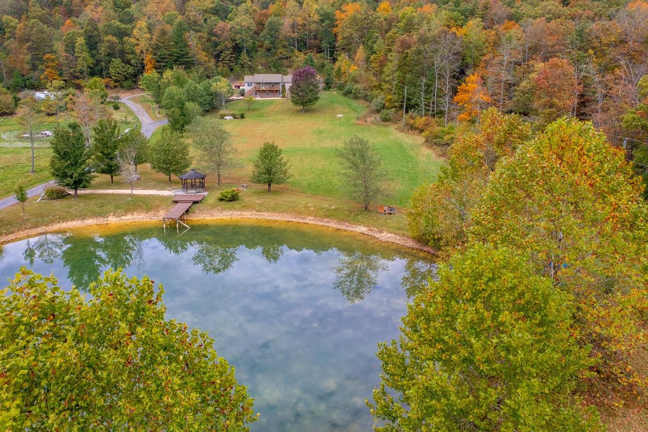93 POPLAR RIDGE LN, CRAIGSVILLE, Virginia 24430, 4 Bedrooms Bedrooms, ,3 BathroomsBathrooms,Residential,93 POPLAR RIDGE LN,679824 MLS # 679824