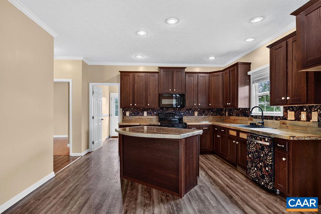462 BURCHS CREEK RD, CROZET, Virginia 22932, 3 Bedrooms Bedrooms, ,2 BathroomsBathrooms,Residential,462 BURCHS CREEK RD,679825 MLS # 679825