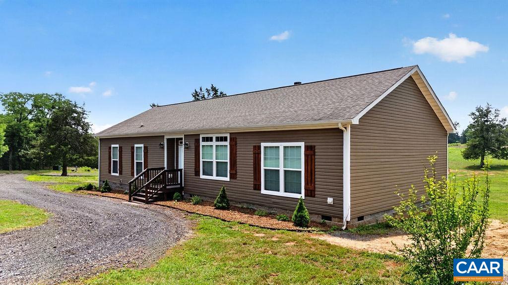 462 BURCHS CREEK RD, CROZET, Virginia 22932, 3 Bedrooms Bedrooms, ,2 BathroomsBathrooms,Residential,462 BURCHS CREEK RD,679825 MLS # 679825