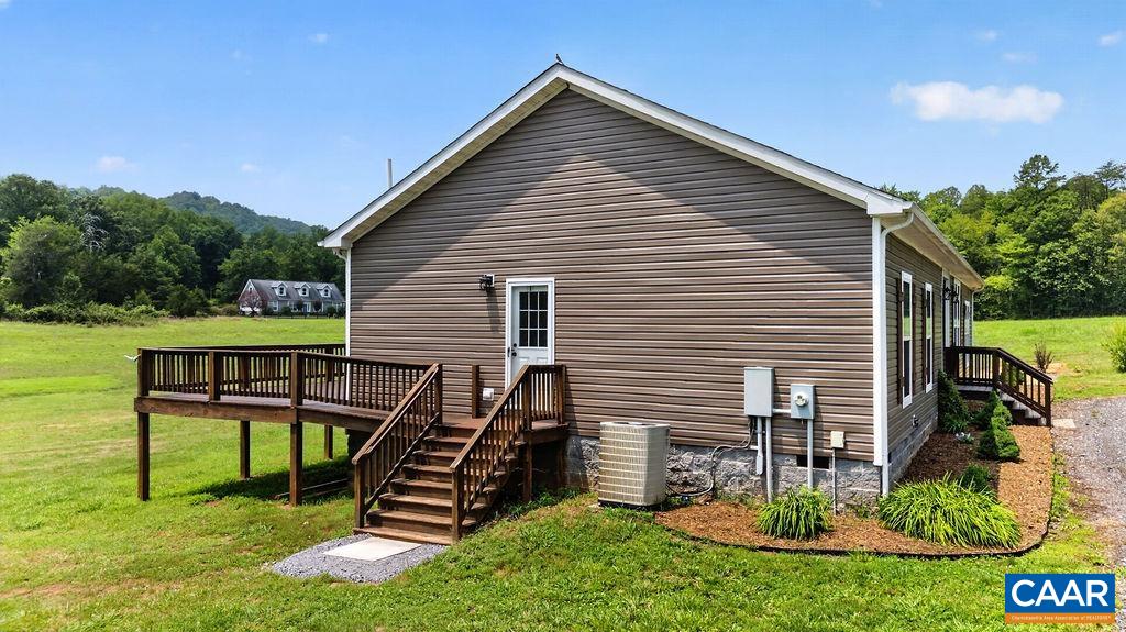 462 BURCHS CREEK RD, CROZET, Virginia 22932, 3 Bedrooms Bedrooms, ,2 BathroomsBathrooms,Residential,462 BURCHS CREEK RD,679825 MLS # 679825