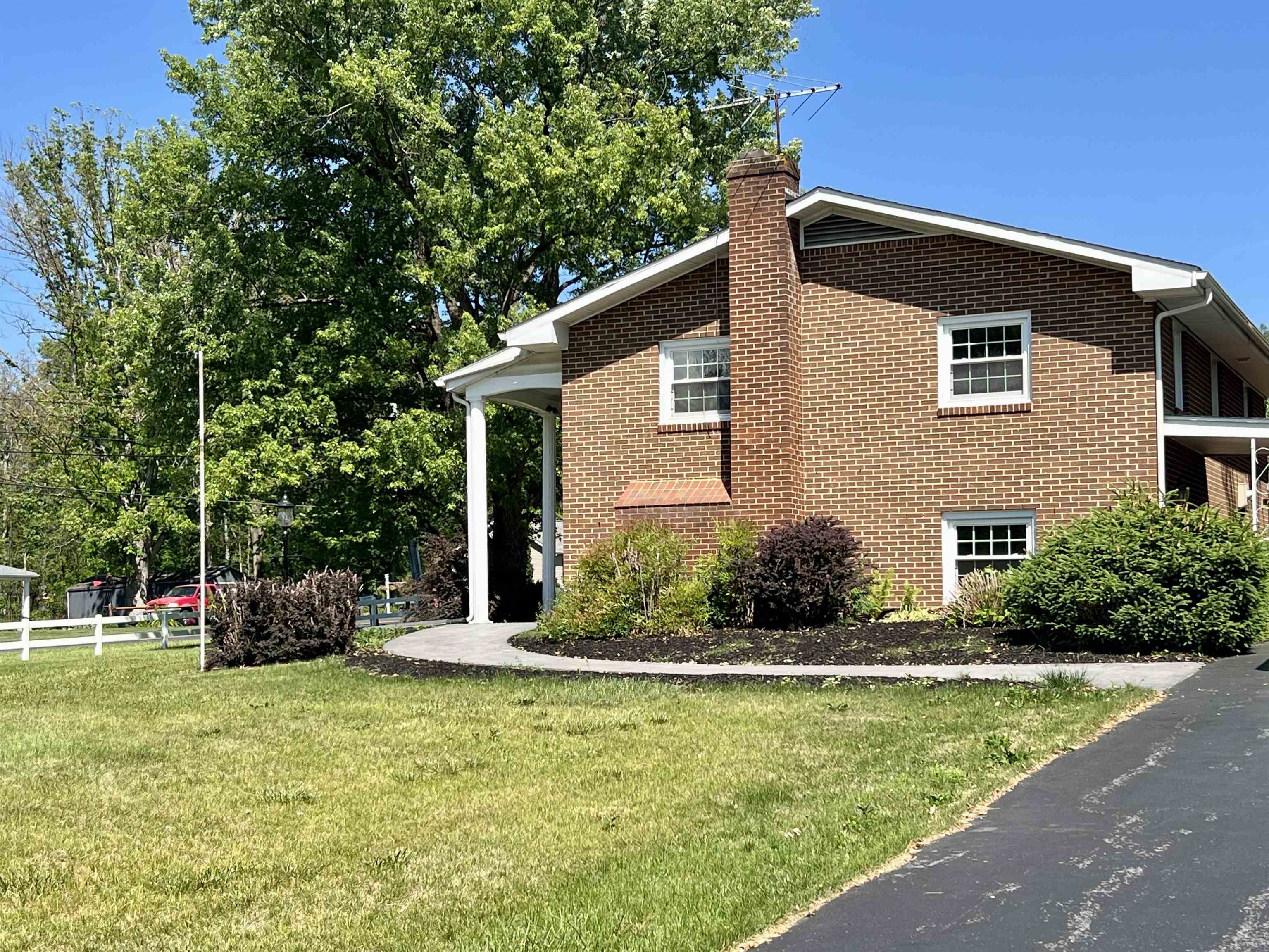 12 ESSEX RD, GROTTOES, Virginia 24441, 3 Bedrooms Bedrooms, ,2 BathroomsBathrooms,Residential,12 ESSEX RD,672016 MLS # 672016 12 ESSEX RD, GROTTOES, Virginia 24441, 3 Bedrooms Bedrooms, ,2 BathroomsBathrooms,Residential,12 ESSEX RD,672016 MLS # 672016