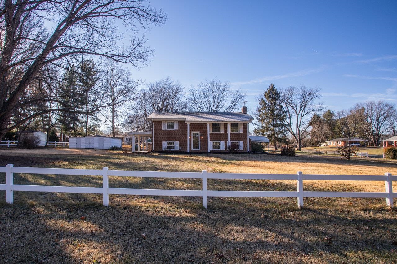 12 ESSEX RD, GROTTOES, Virginia 24441, 3 Bedrooms Bedrooms, ,2 BathroomsBathrooms,Residential,12 ESSEX RD,672016 MLS # 672016 12 ESSEX RD, GROTTOES, Virginia 24441, 3 Bedrooms Bedrooms, ,2 BathroomsBathrooms,Residential,12 ESSEX RD,672016 MLS # 672016