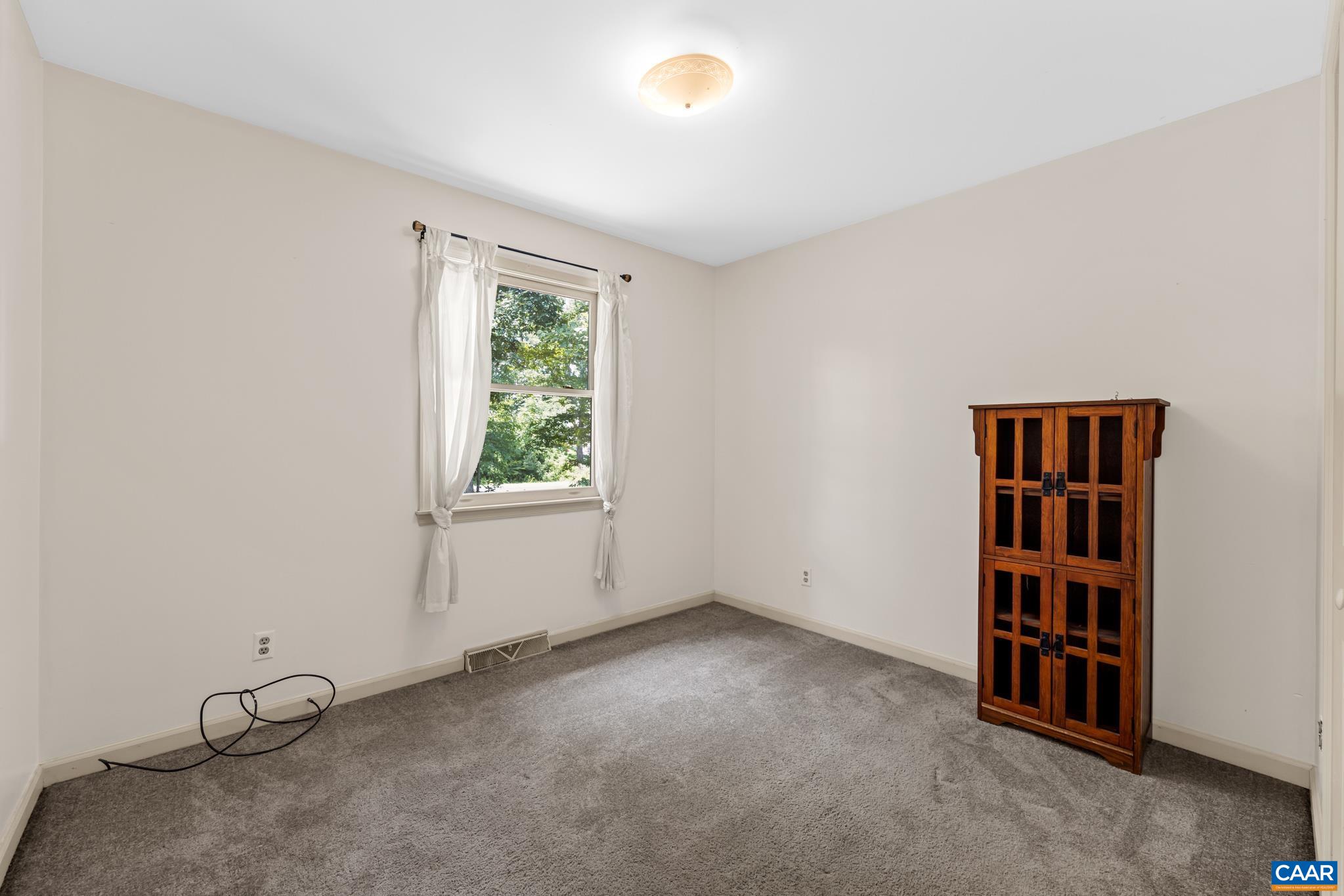 399 LOGTRAC RD, STANARDSVILLE, Virginia 22973, 4 Bedrooms Bedrooms, ,3 BathroomsBathrooms,Residential,399 LOGTRAC RD,679775 MLS # 679775 399 LOGTRAC RD, STANARDSVILLE, Virginia 22973, 4 Bedrooms Bedrooms, ,3 BathroomsBathrooms,Residential,399 LOGTRAC RD,679775 MLS # 679775