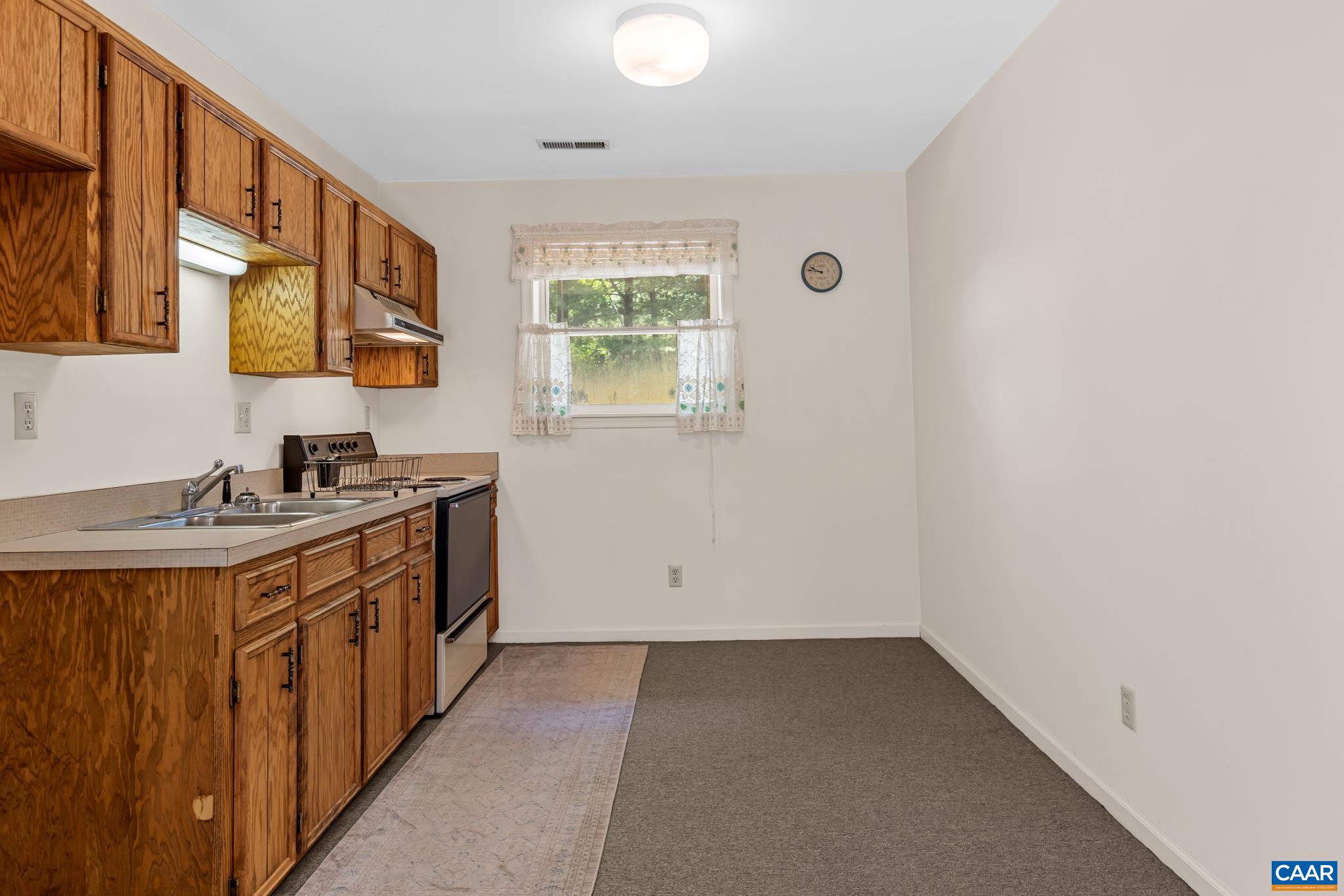 399 LOGTRAC RD, STANARDSVILLE, Virginia 22973, 4 Bedrooms Bedrooms, ,3 BathroomsBathrooms,Residential,399 LOGTRAC RD,679775 MLS # 679775 399 LOGTRAC RD, STANARDSVILLE, Virginia 22973, 4 Bedrooms Bedrooms, ,3 BathroomsBathrooms,Residential,399 LOGTRAC RD,679775 MLS # 679775