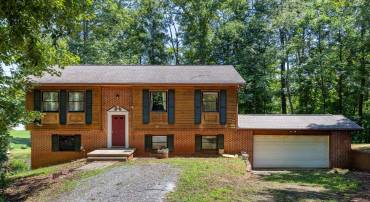 399 LOGTRAC RD, STANARDSVILLE, Virginia 22973, 4 Bedrooms Bedrooms, ,3 BathroomsBathrooms,Residential,399 LOGTRAC RD,679775 MLS # 679775