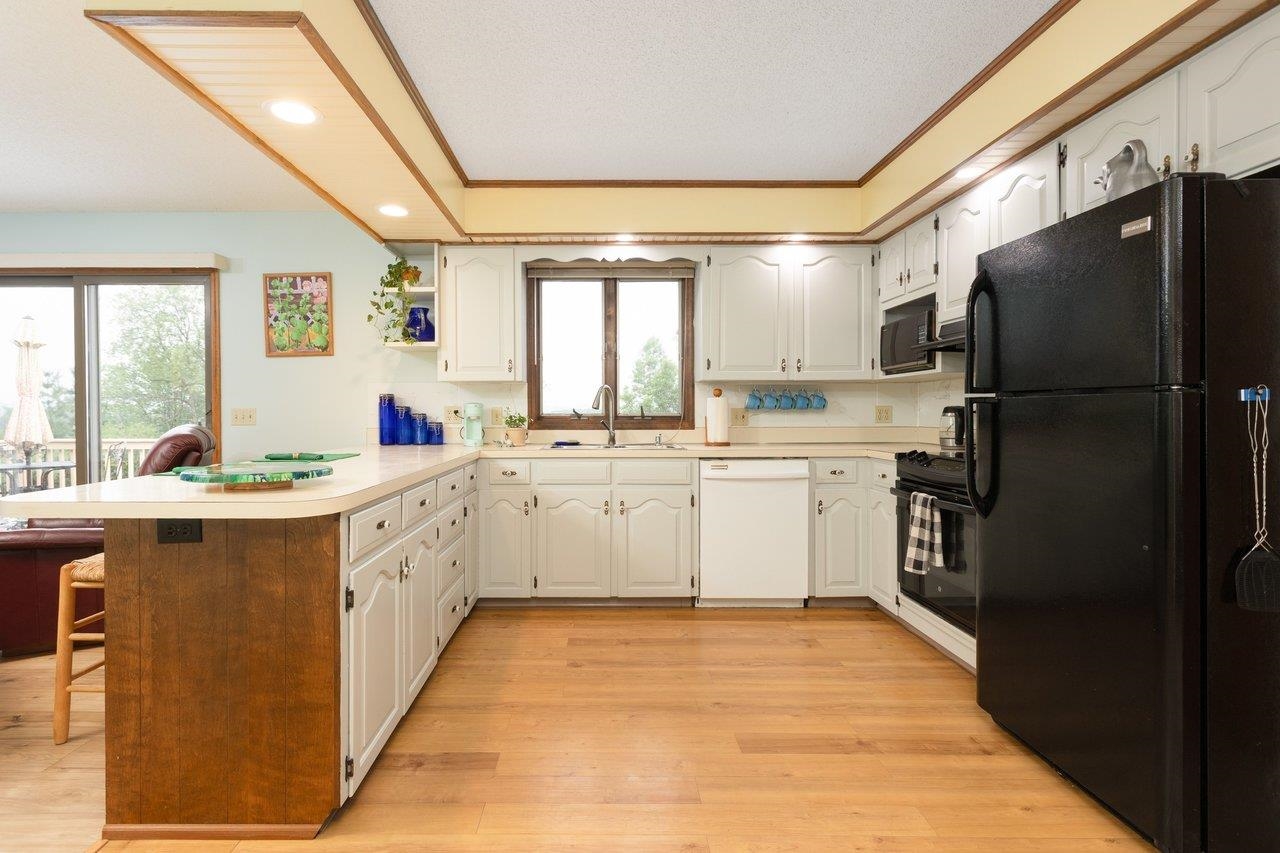 107 DOGWOOD DR, BRIDGEWATER, Virginia 22812, 5 Bedrooms Bedrooms, ,3 BathroomsBathrooms,Residential,107 DOGWOOD DR,679831 MLS # 679831 107 DOGWOOD DR, BRIDGEWATER, Virginia 22812, 5 Bedrooms Bedrooms, ,3 BathroomsBathrooms,Residential,107 DOGWOOD DR,679831 MLS # 679831