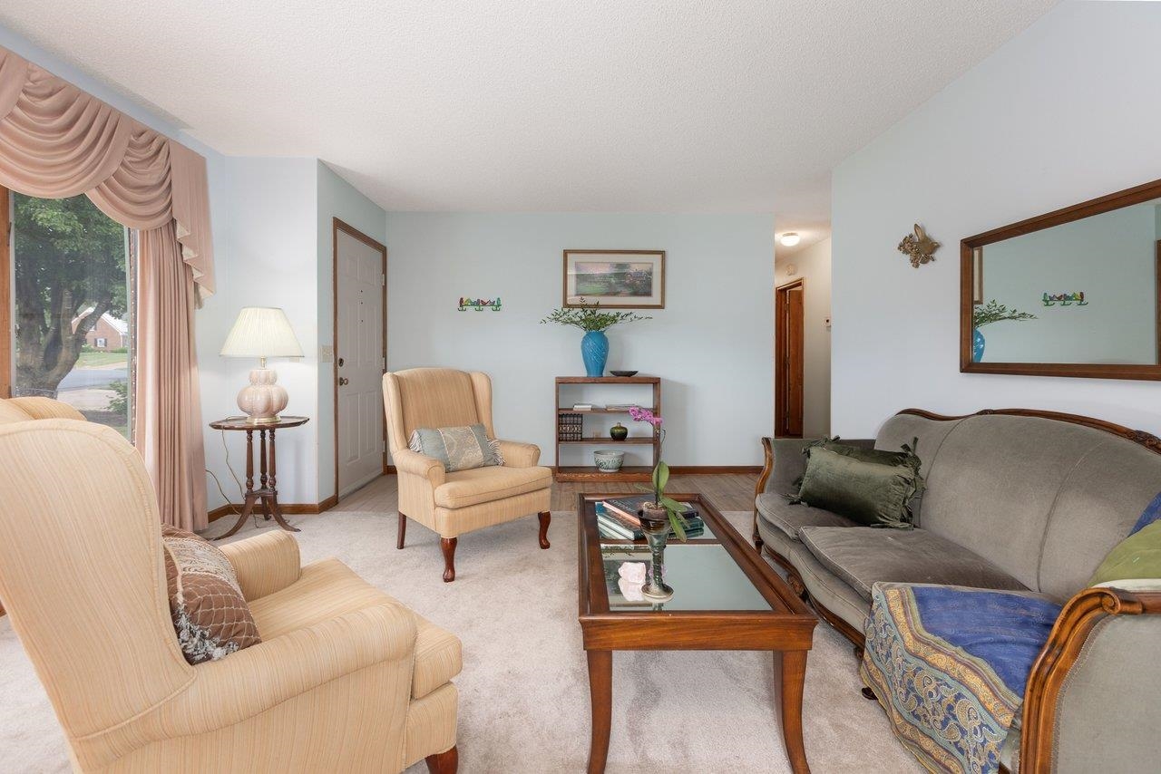 107 DOGWOOD DR, BRIDGEWATER, Virginia 22812, 5 Bedrooms Bedrooms, ,3 BathroomsBathrooms,Residential,107 DOGWOOD DR,679831 MLS # 679831 107 DOGWOOD DR, BRIDGEWATER, Virginia 22812, 5 Bedrooms Bedrooms, ,3 BathroomsBathrooms,Residential,107 DOGWOOD DR,679831 MLS # 679831