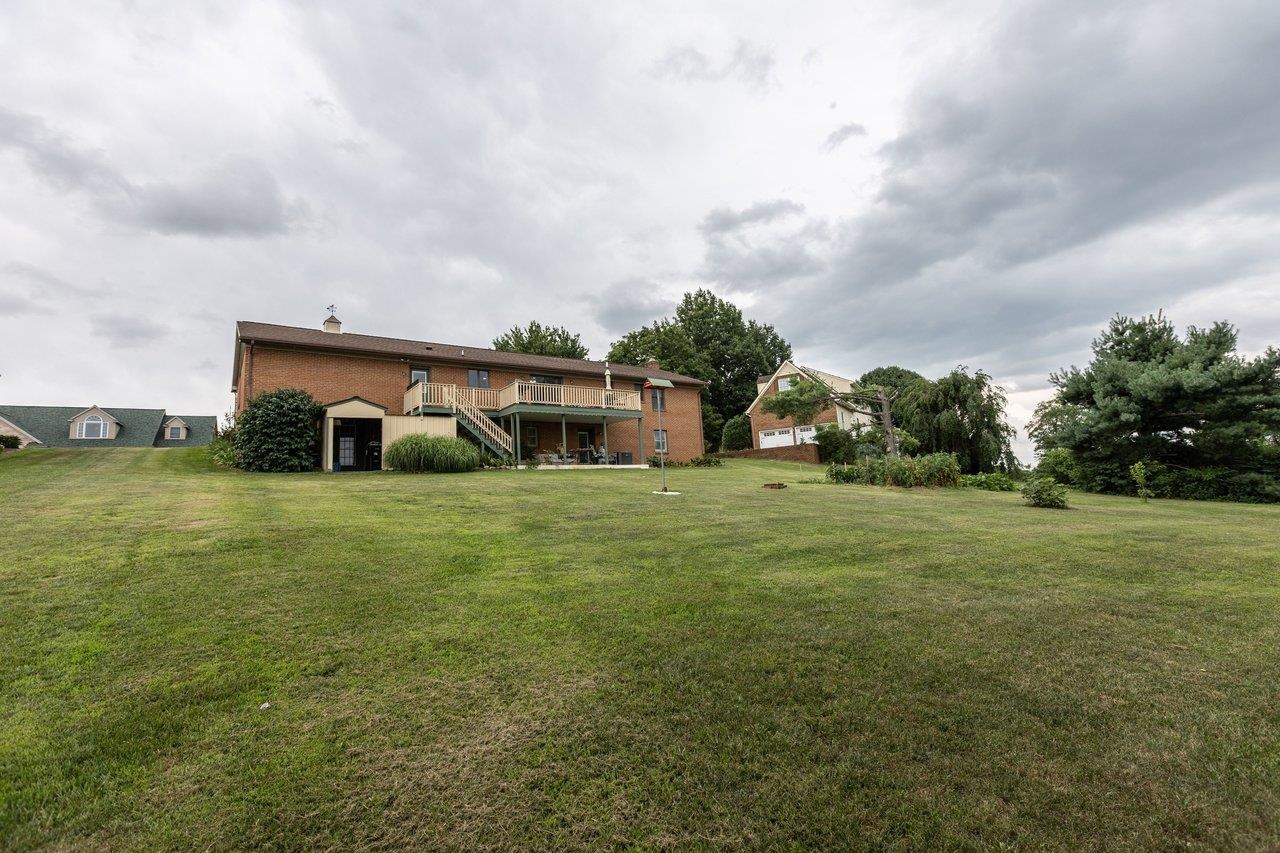 107 DOGWOOD DR, BRIDGEWATER, Virginia 22812, 5 Bedrooms Bedrooms, ,3 BathroomsBathrooms,Residential,107 DOGWOOD DR,679831 MLS # 679831 107 DOGWOOD DR, BRIDGEWATER, Virginia 22812, 5 Bedrooms Bedrooms, ,3 BathroomsBathrooms,Residential,107 DOGWOOD DR,679831 MLS # 679831