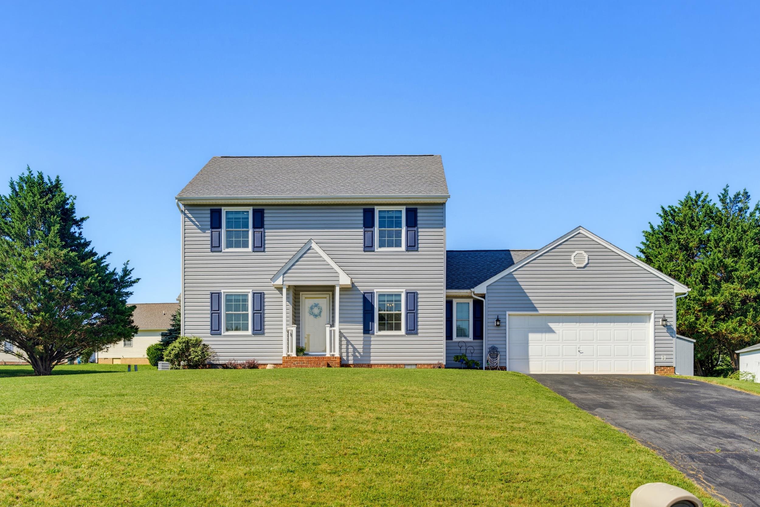 21 AMELIA DR, WAYNESBORO, Virginia 22980, 3 Bedrooms Bedrooms, ,2 BathroomsBathrooms,Residential,21 AMELIA DR,679832 MLS # 679832 21 AMELIA DR, WAYNESBORO, Virginia 22980, 3 Bedrooms Bedrooms, ,2 BathroomsBathrooms,Residential,21 AMELIA DR,679832 MLS # 679832