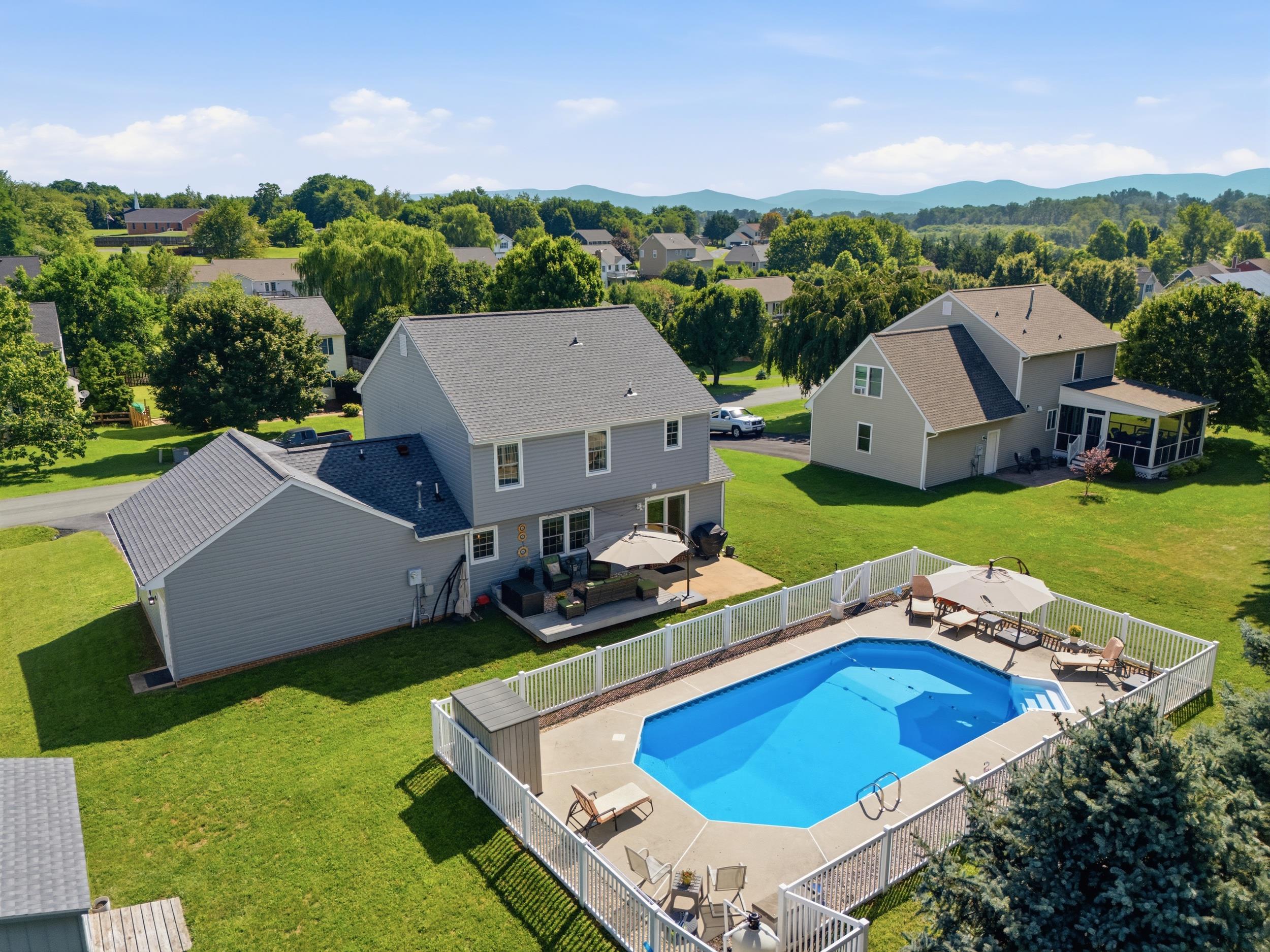 21 AMELIA DR, WAYNESBORO, Virginia 22980, 3 Bedrooms Bedrooms, ,2 BathroomsBathrooms,Residential,21 AMELIA DR,679832 MLS # 679832 21 AMELIA DR, WAYNESBORO, Virginia 22980, 3 Bedrooms Bedrooms, ,2 BathroomsBathrooms,Residential,21 AMELIA DR,679832 MLS # 679832