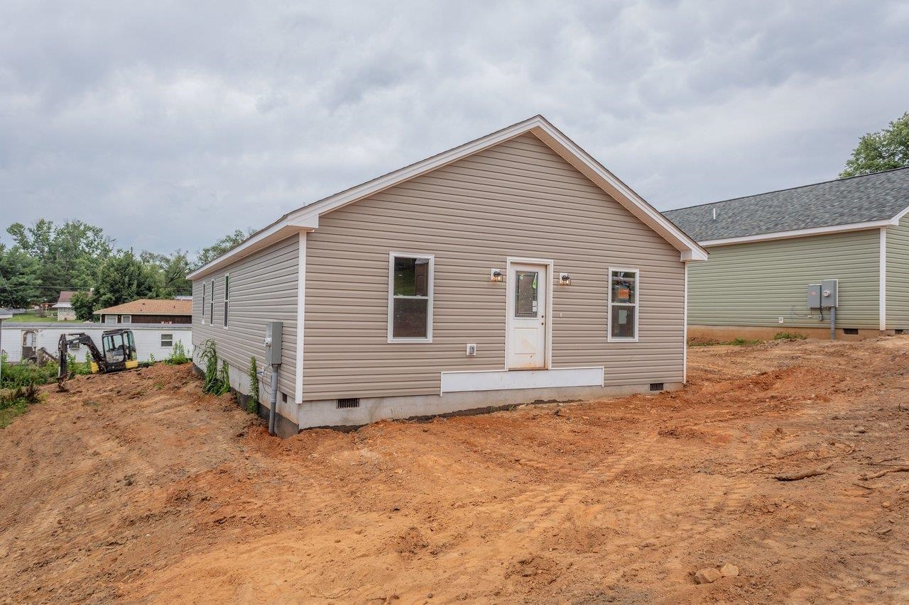 391 TRENTON AVE, SHENANDOAH, Virginia 22849, 4 Bedrooms Bedrooms, ,2 BathroomsBathrooms,Residential,391 TRENTON AVE,679836 MLS # 679836 391 TRENTON AVE, SHENANDOAH, Virginia 22849, 4 Bedrooms Bedrooms, ,2 BathroomsBathrooms,Residential,391 TRENTON AVE,679836 MLS # 679836