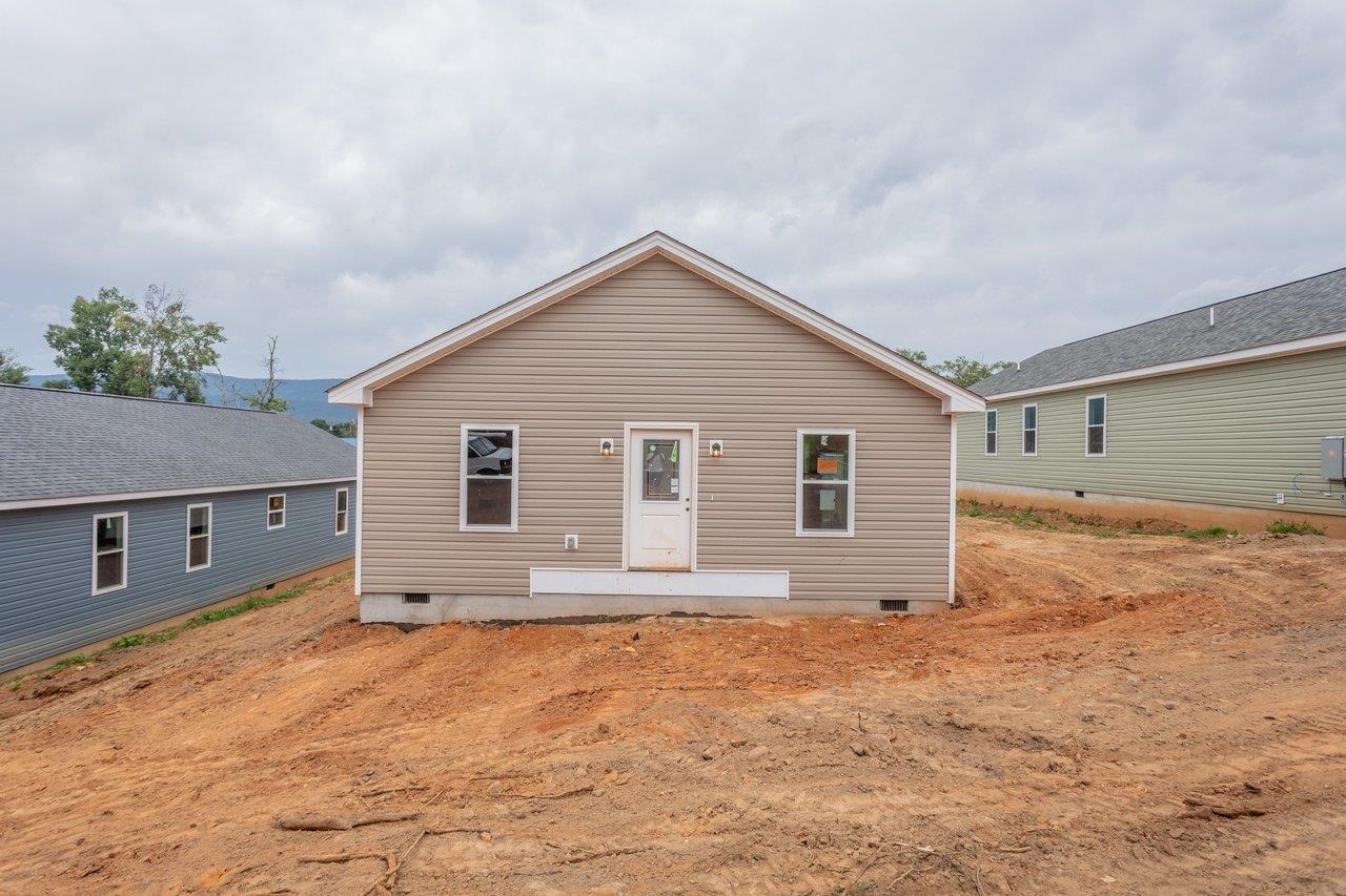 391 TRENTON AVE, SHENANDOAH, Virginia 22849, 4 Bedrooms Bedrooms, ,2 BathroomsBathrooms,Residential,391 TRENTON AVE,679836 MLS # 679836 391 TRENTON AVE, SHENANDOAH, Virginia 22849, 4 Bedrooms Bedrooms, ,2 BathroomsBathrooms,Residential,391 TRENTON AVE,679836 MLS # 679836