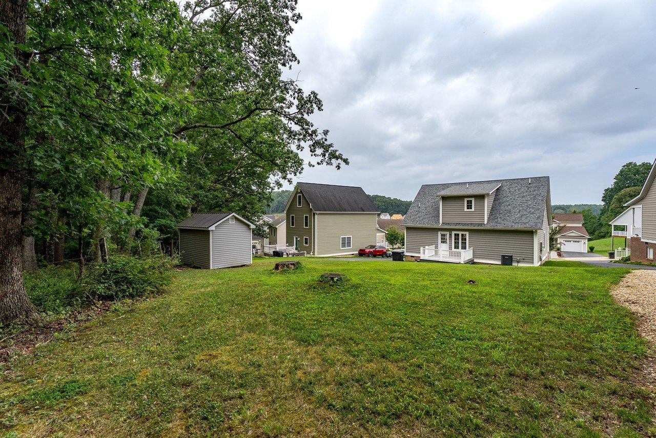 209 BELL CREEK DR, STAUNTON, Virginia 24401, 3 Bedrooms Bedrooms, ,2 BathroomsBathrooms,Residential,209 BELL CREEK DR,679845 MLS # 679845 209 BELL CREEK DR, STAUNTON, Virginia 24401, 3 Bedrooms Bedrooms, ,2 BathroomsBathrooms,Residential,209 BELL CREEK DR,679845 MLS # 679845