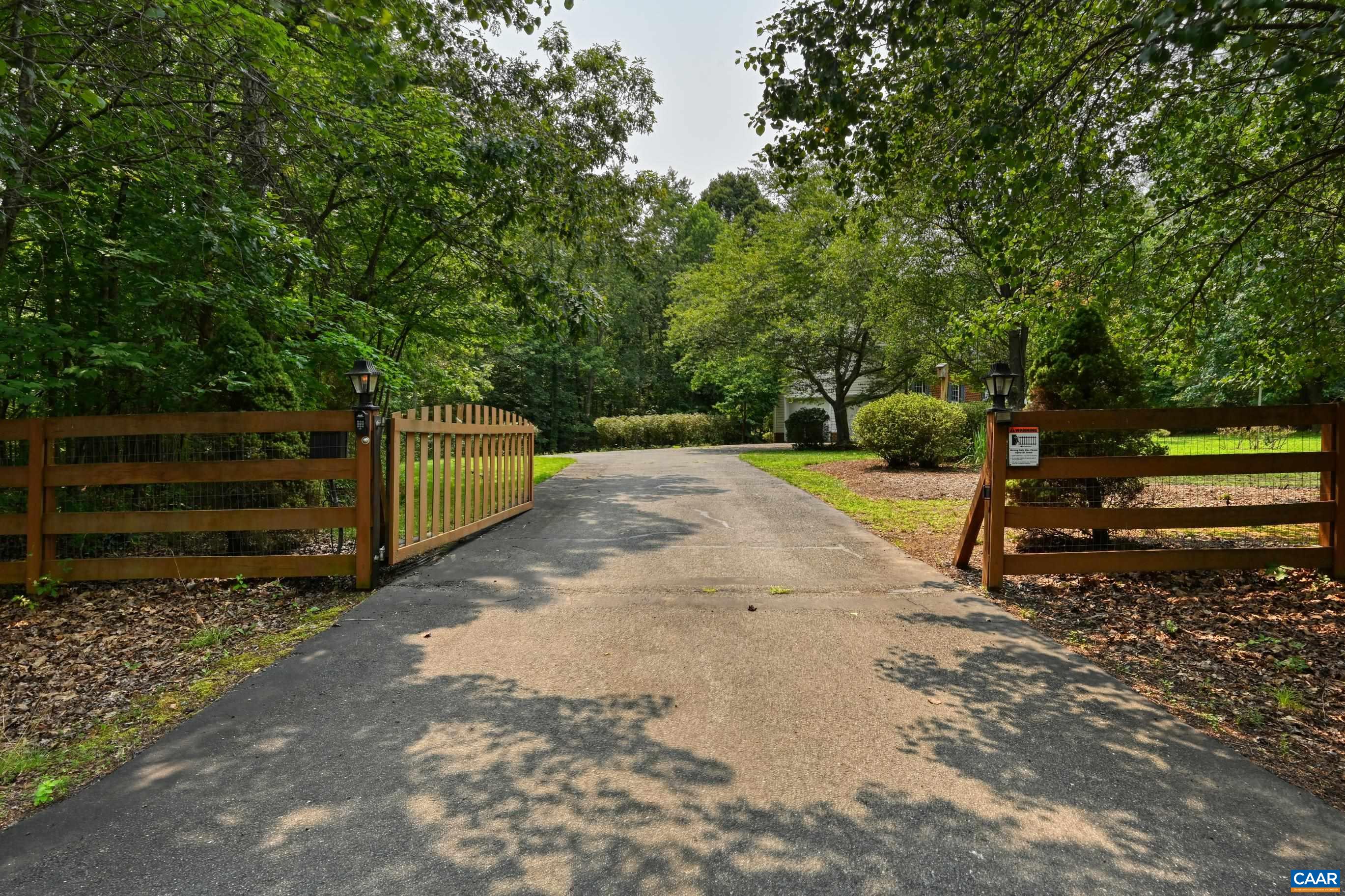 292 KESWICK GLEN DR, KESWICK, Virginia 22947, 5 Bedrooms Bedrooms, ,4 BathroomsBathrooms,Residential,292 KESWICK GLEN DR,679849 MLS # 679849 292 KESWICK GLEN DR, KESWICK, Virginia 22947, 5 Bedrooms Bedrooms, ,4 BathroomsBathrooms,Residential,292 KESWICK GLEN DR,679849 MLS # 679849